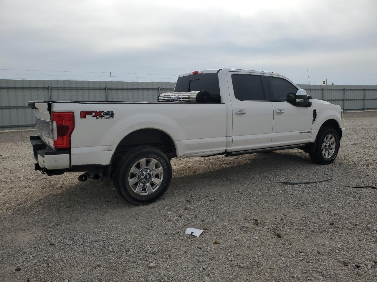 Photo 2 VIN: 1FT8W3BT9KEC06580 - FORD F350 