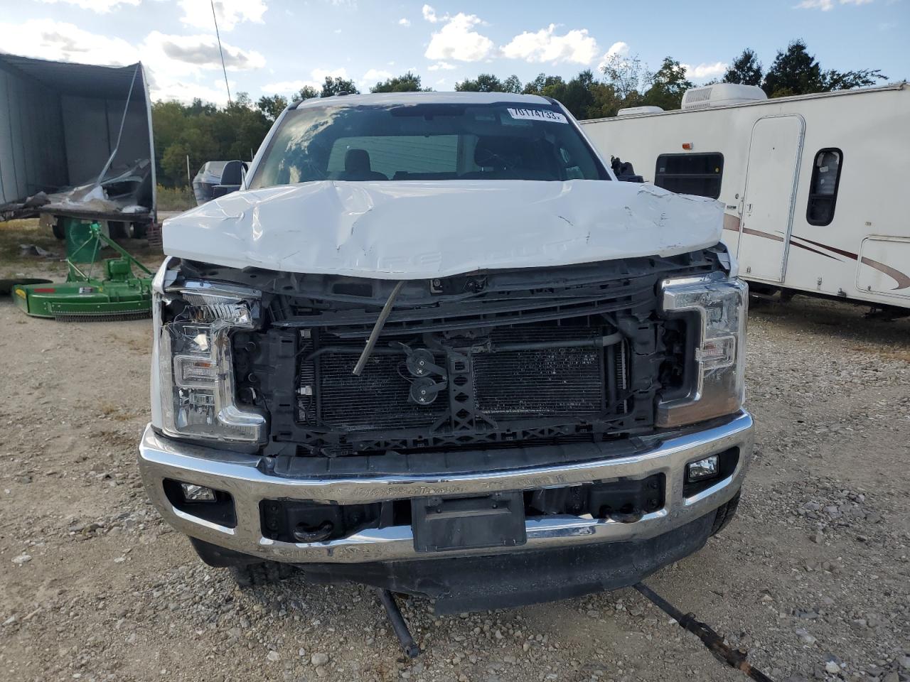 Photo 5 VIN: 1FT8W3BT9KEF69459 - FORD F350 