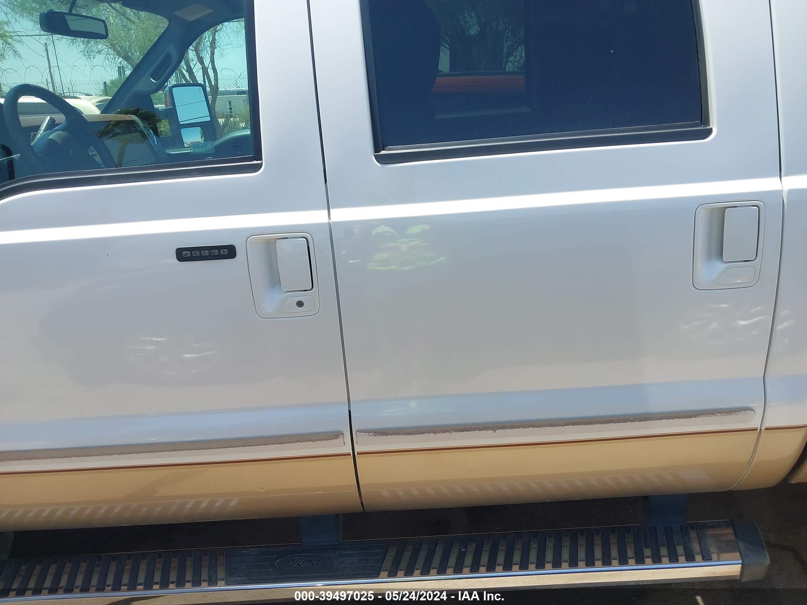 Photo 13 VIN: 1FT8W3BTXCED11274 - FORD F350 