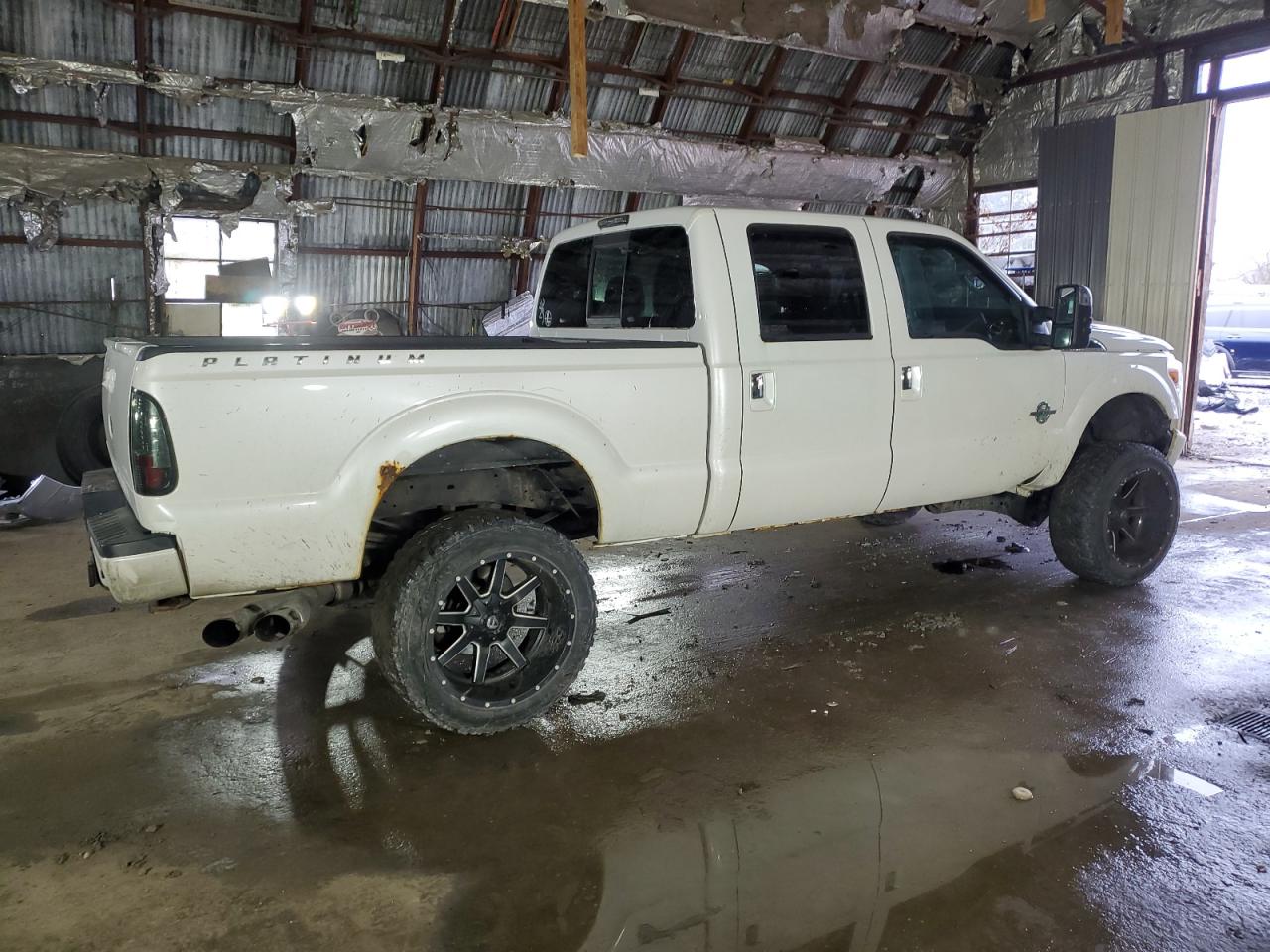 Photo 2 VIN: 1FT8W3BTXDEB83751 - FORD F350 