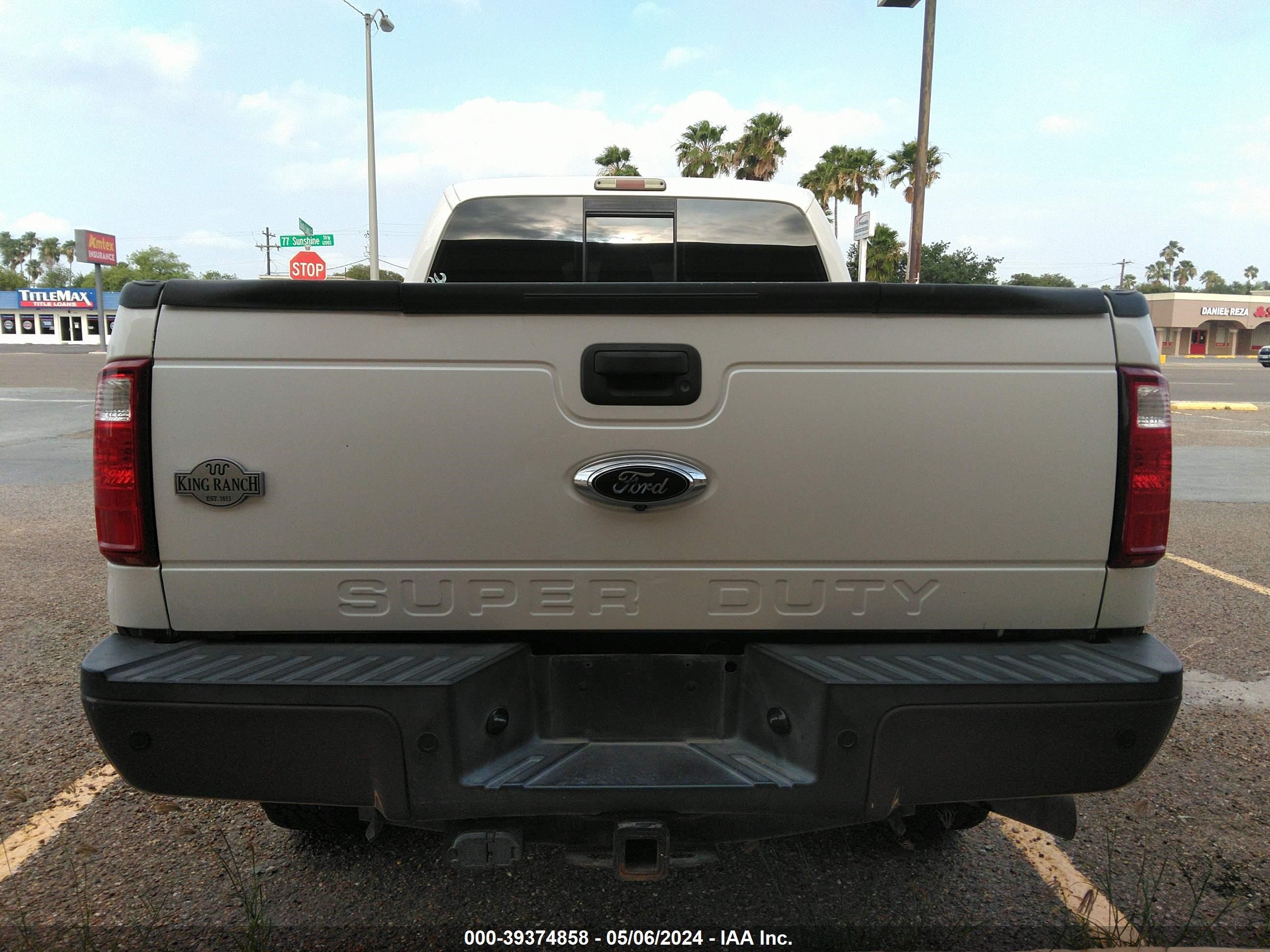 Photo 15 VIN: 1FT8W3BTXFEC08277 - FORD F350 