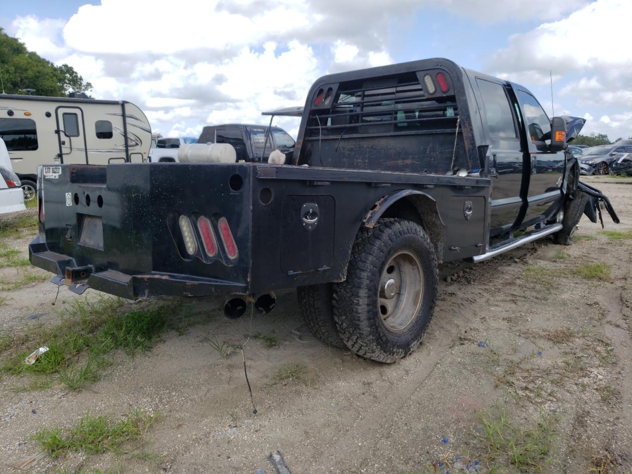 Photo 2 VIN: 1FT8W3BTXFEC21451 - FORD F350 