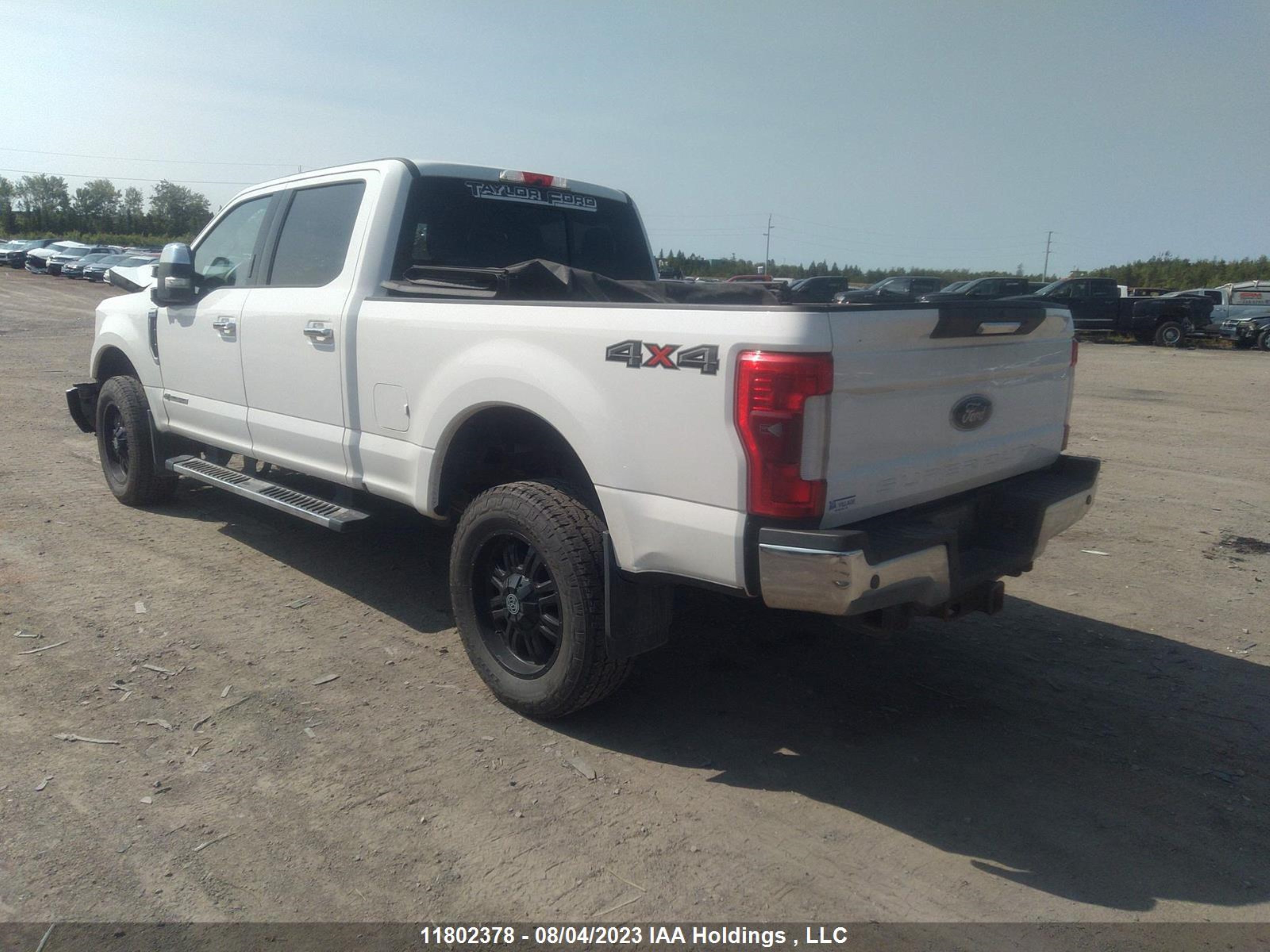 Photo 2 VIN: 1FT8W3BTXHEC27009 - FORD F350 