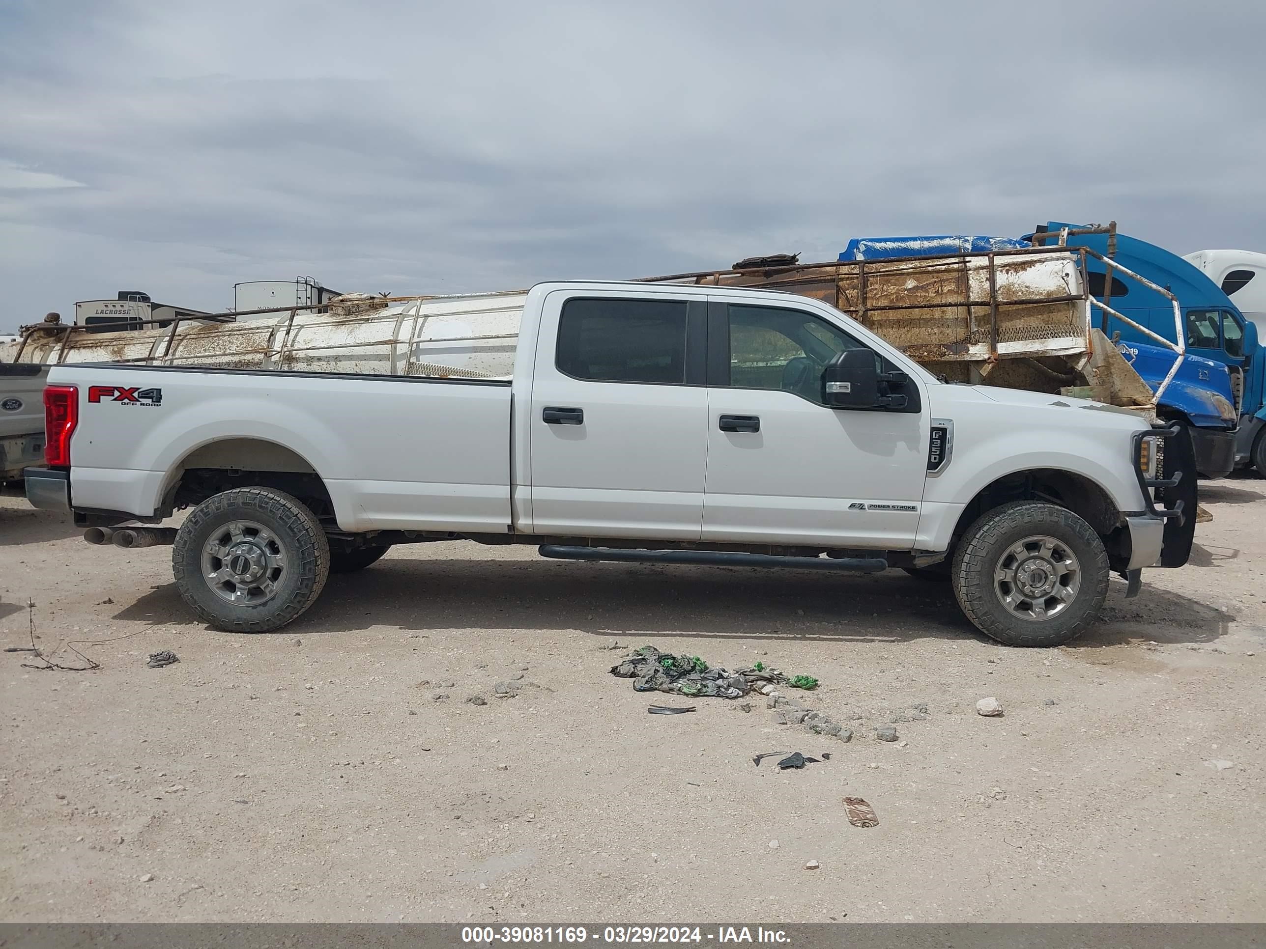 Photo 12 VIN: 1FT8W3BTXKEC97505 - FORD F350 