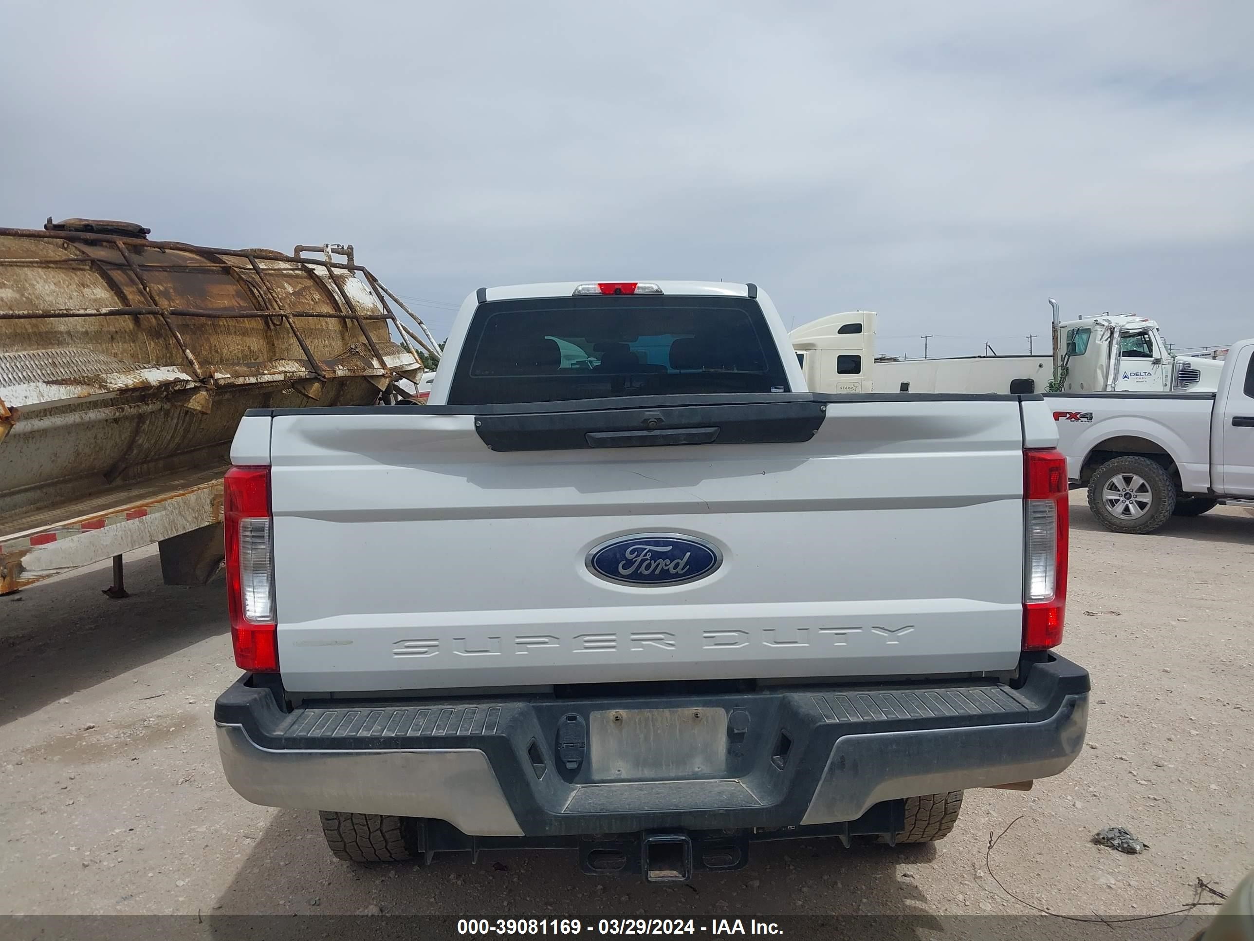 Photo 14 VIN: 1FT8W3BTXKEC97505 - FORD F350 