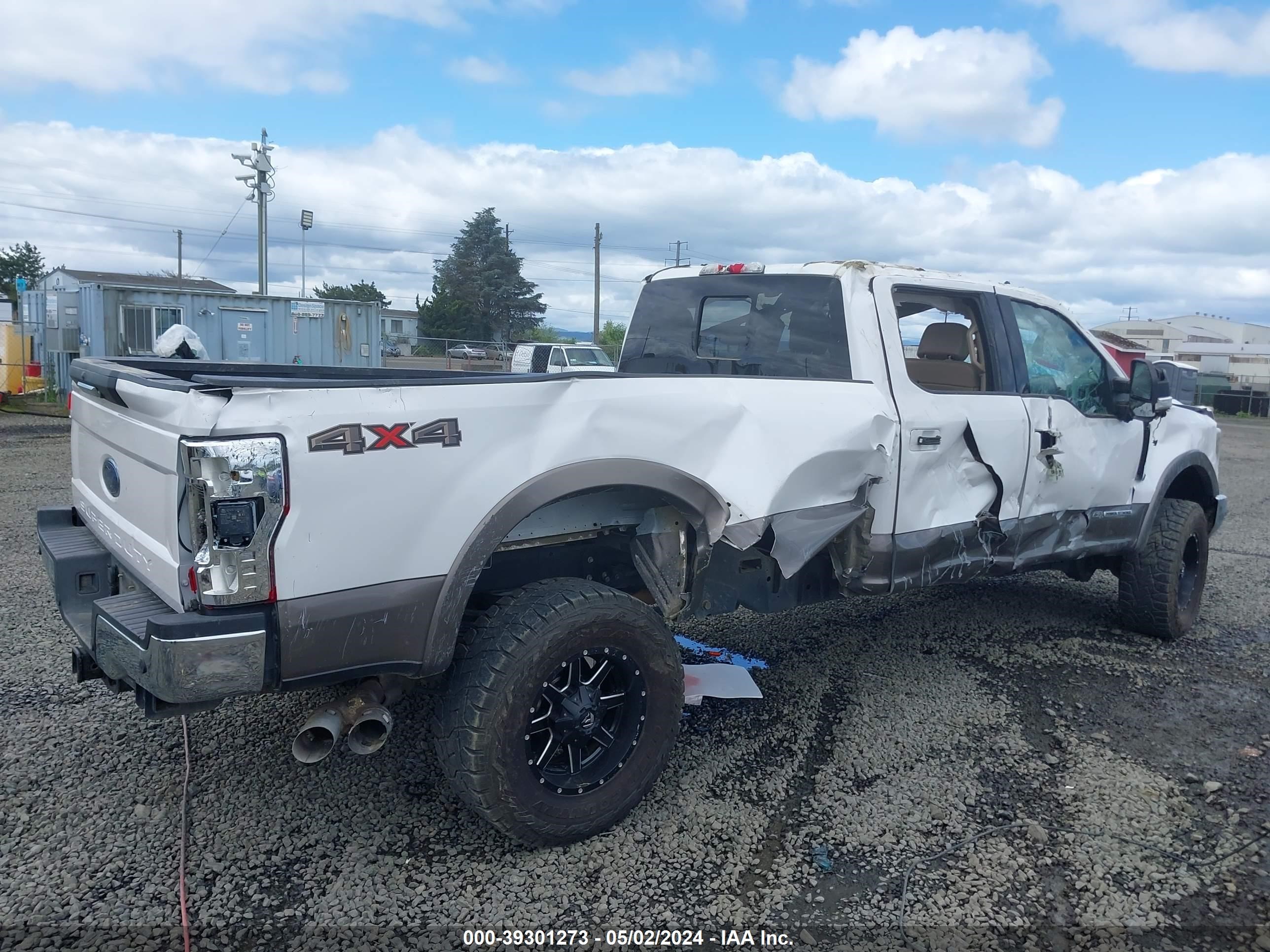 Photo 3 VIN: 1FT8W3BTXKEG74642 - FORD F350 