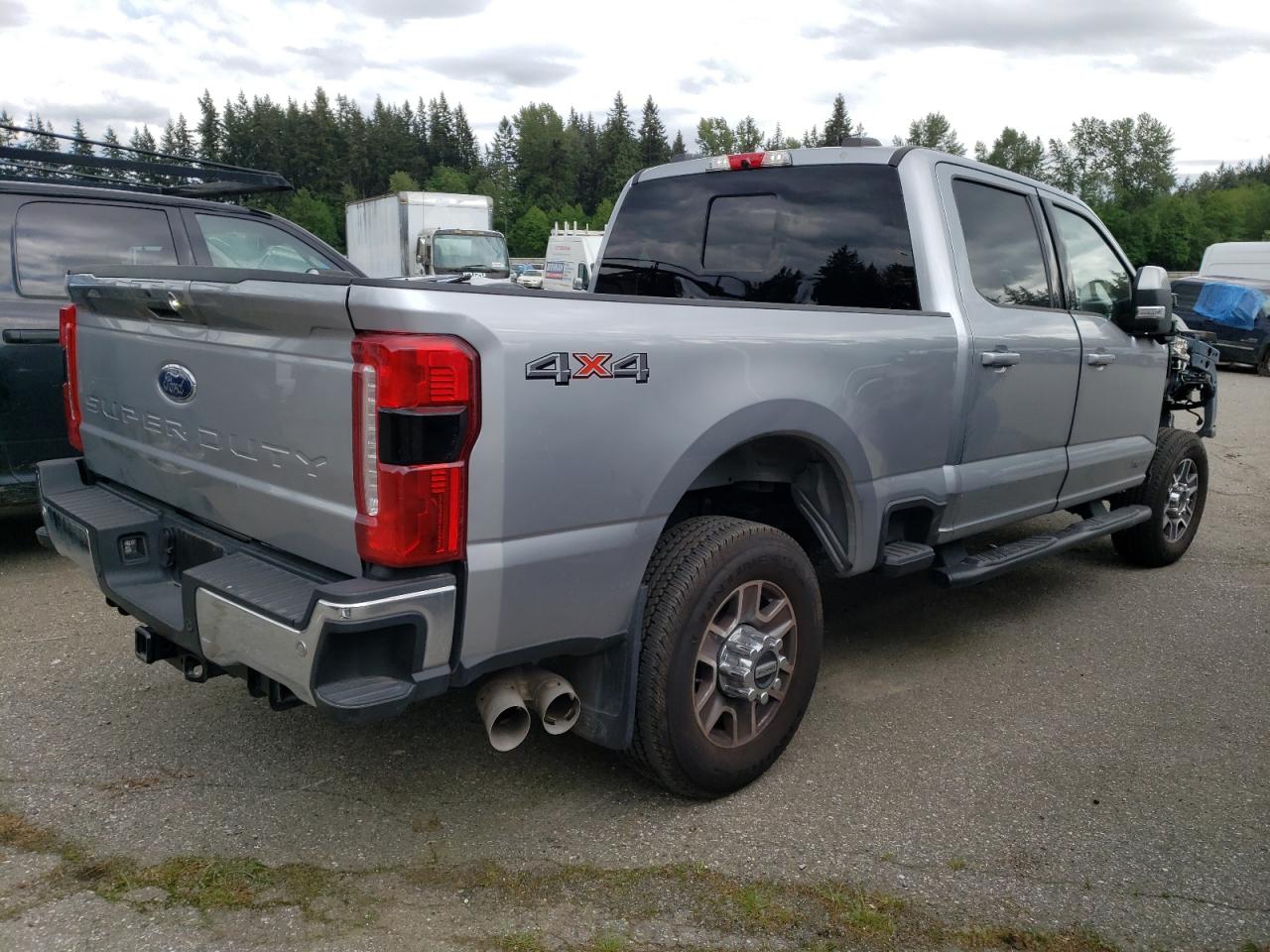 Photo 2 VIN: 1FT8W3BTXPEC38106 - FORD F350 