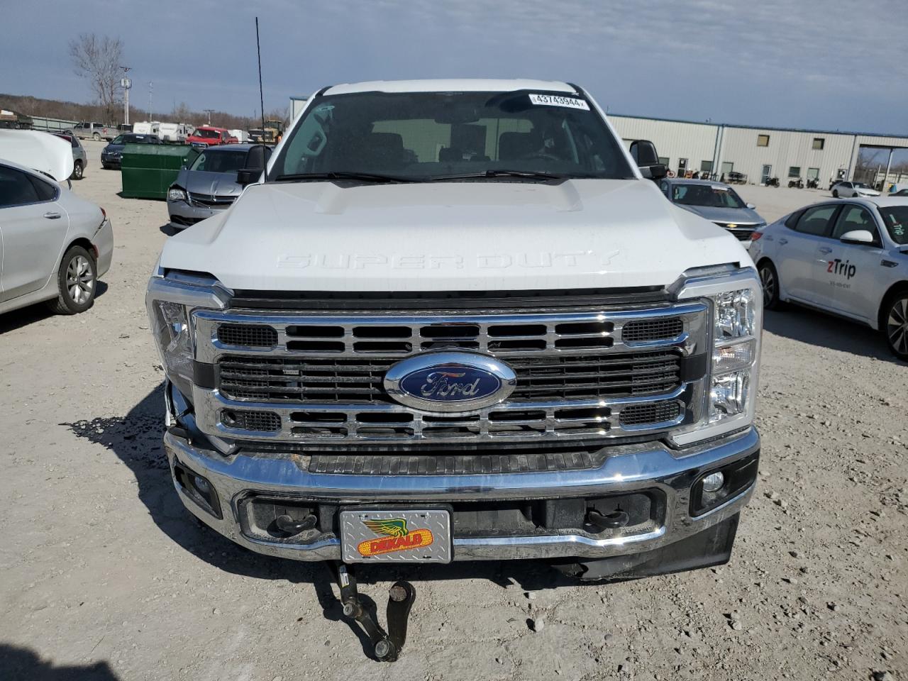 Photo 4 VIN: 1FT8W3BTXPEE07122 - FORD F350 