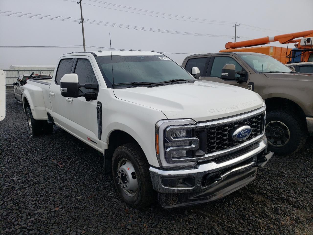 Photo 3 VIN: 1FT8W3DMXPEC88834 - FORD F350 