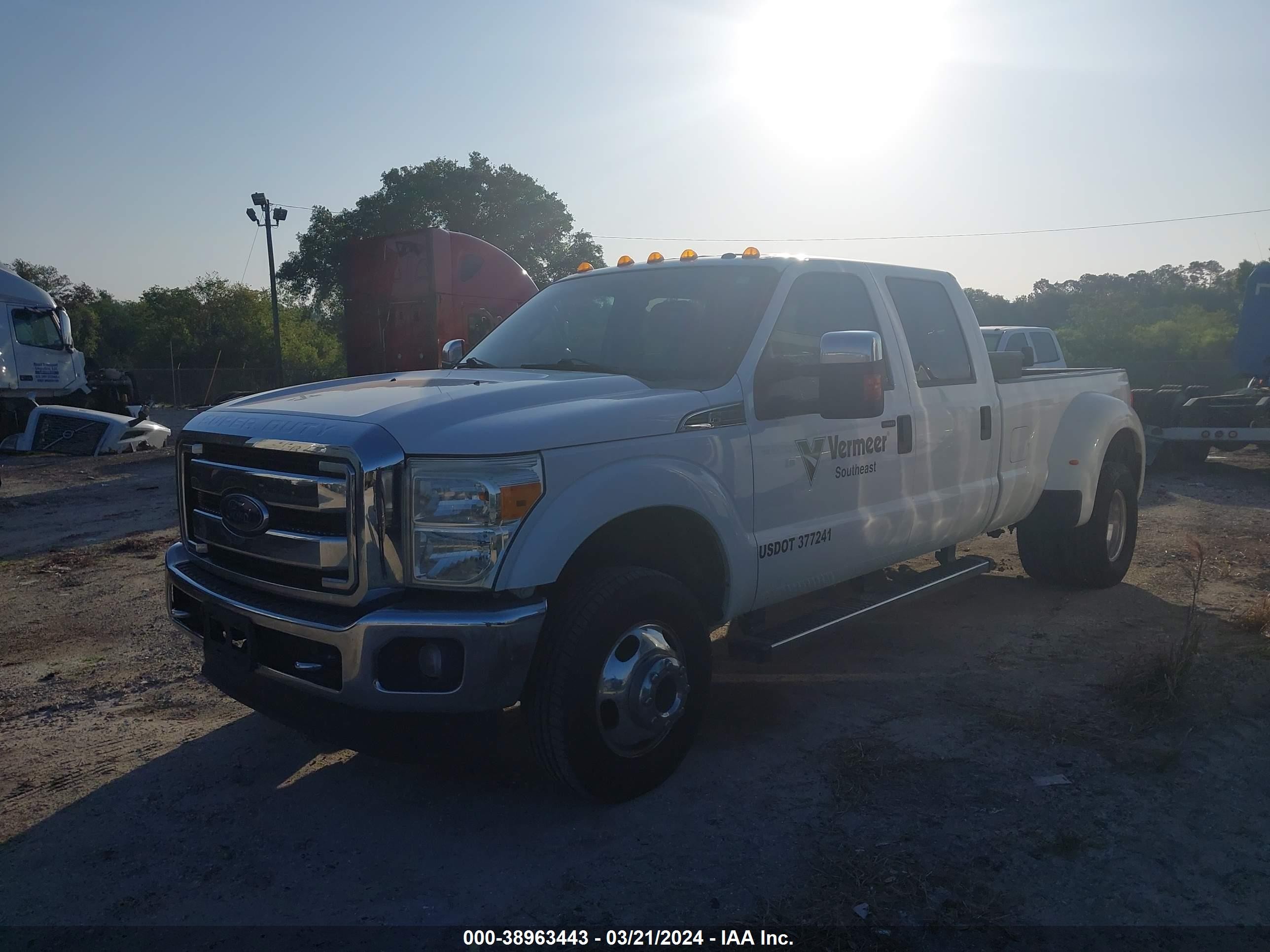 Photo 9 VIN: 1FT8W3DT0GEB44846 - FORD F350 