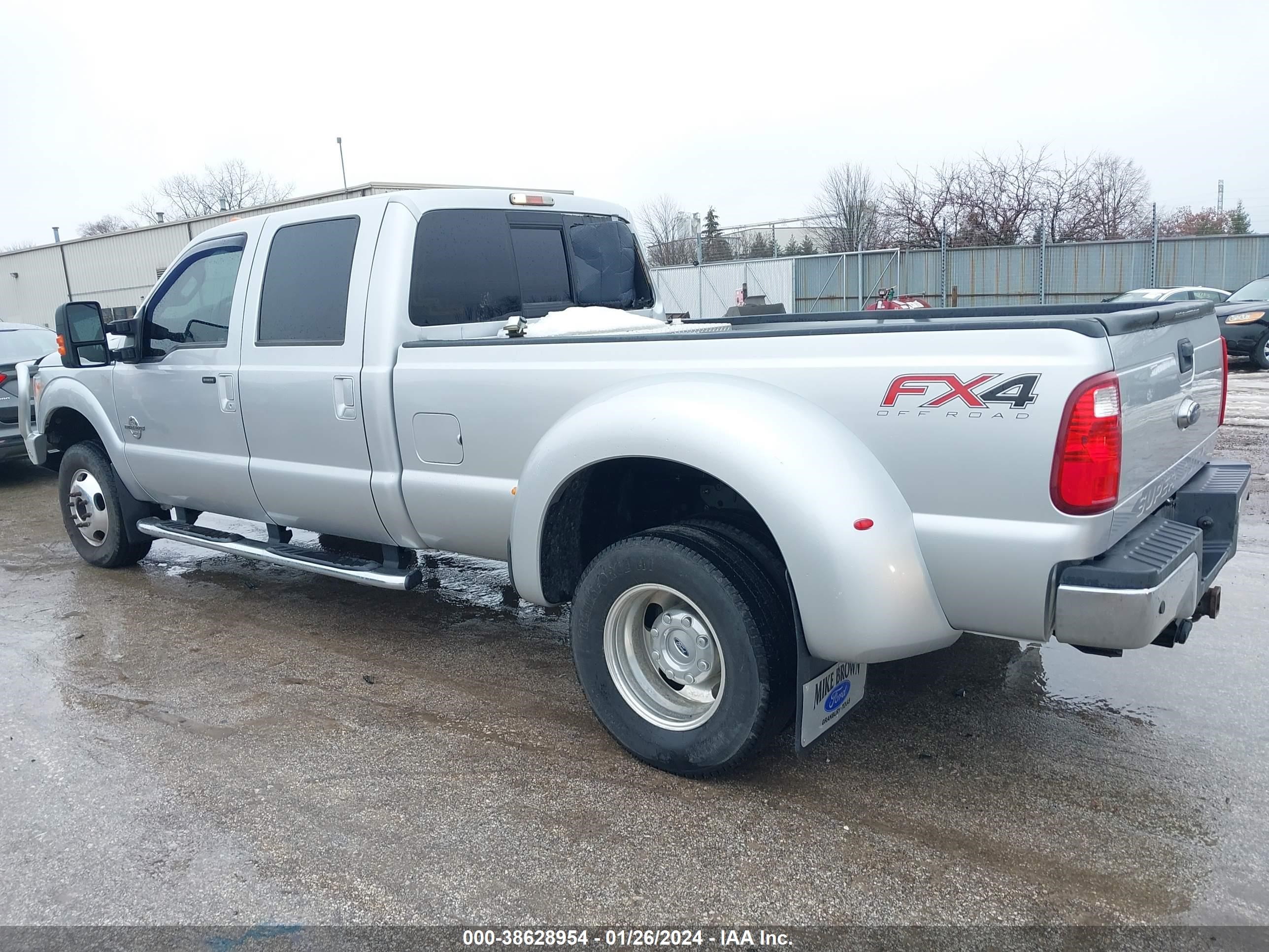 Photo 2 VIN: 1FT8W3DT0GEB93657 - FORD F350 