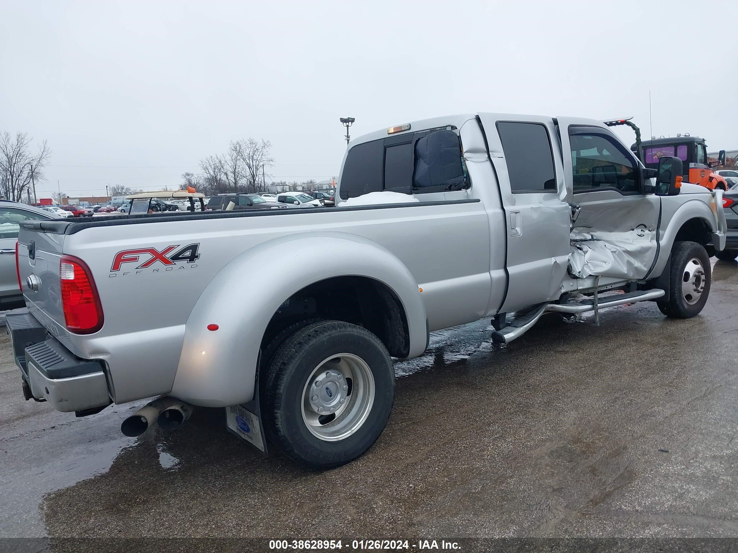 Photo 3 VIN: 1FT8W3DT0GEB93657 - FORD F350 