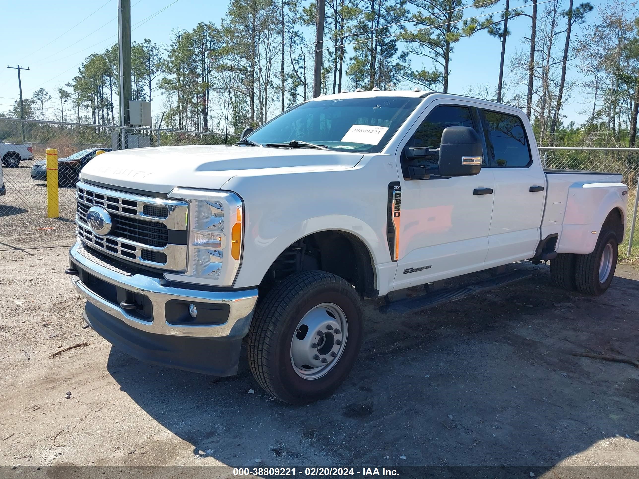 Photo 1 VIN: 1FT8W3DT0PED17507 - FORD F350 