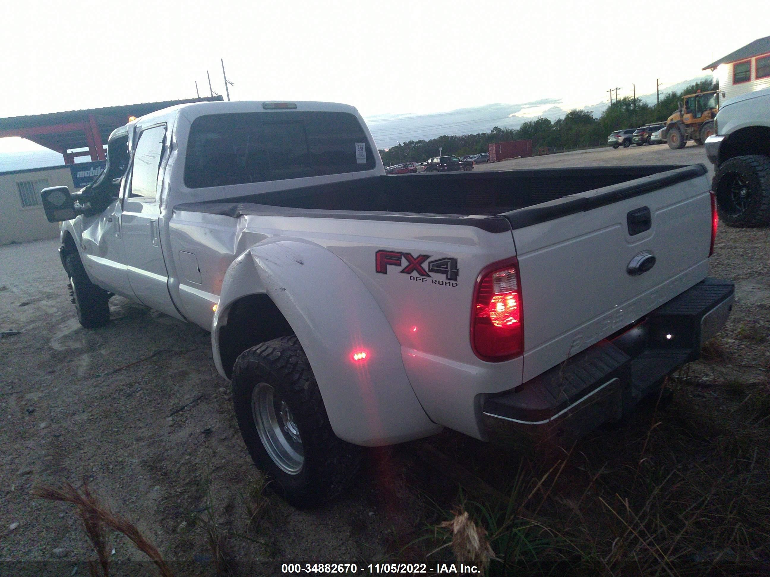 Photo 2 VIN: 1FT8W3DT1FEA93047 - FORD F350 