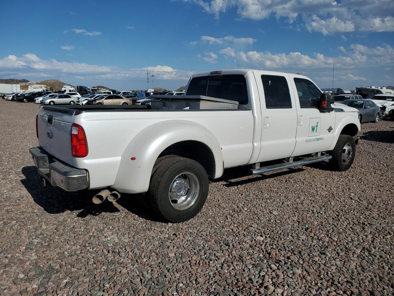 Photo 2 VIN: 1FT8W3DT1FEC24610 - FORD F350 