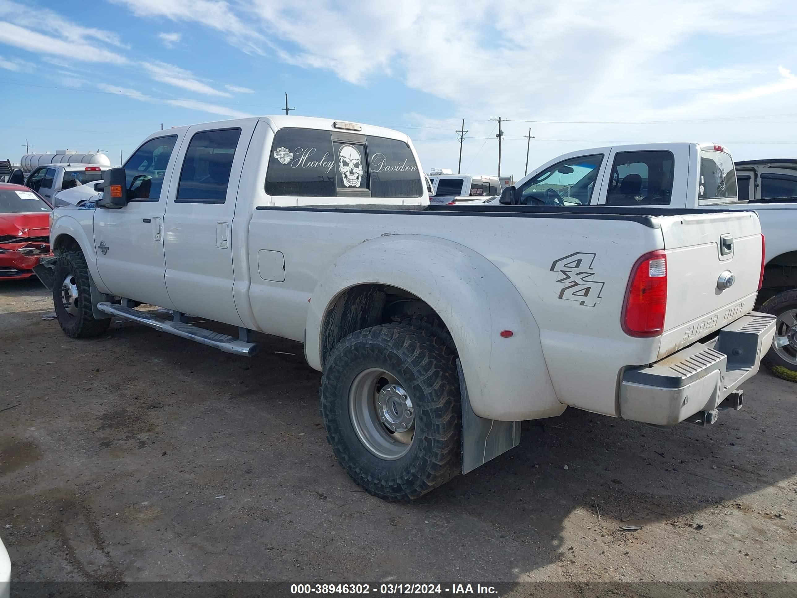 Photo 2 VIN: 1FT8W3DT1GED46269 - FORD F350 