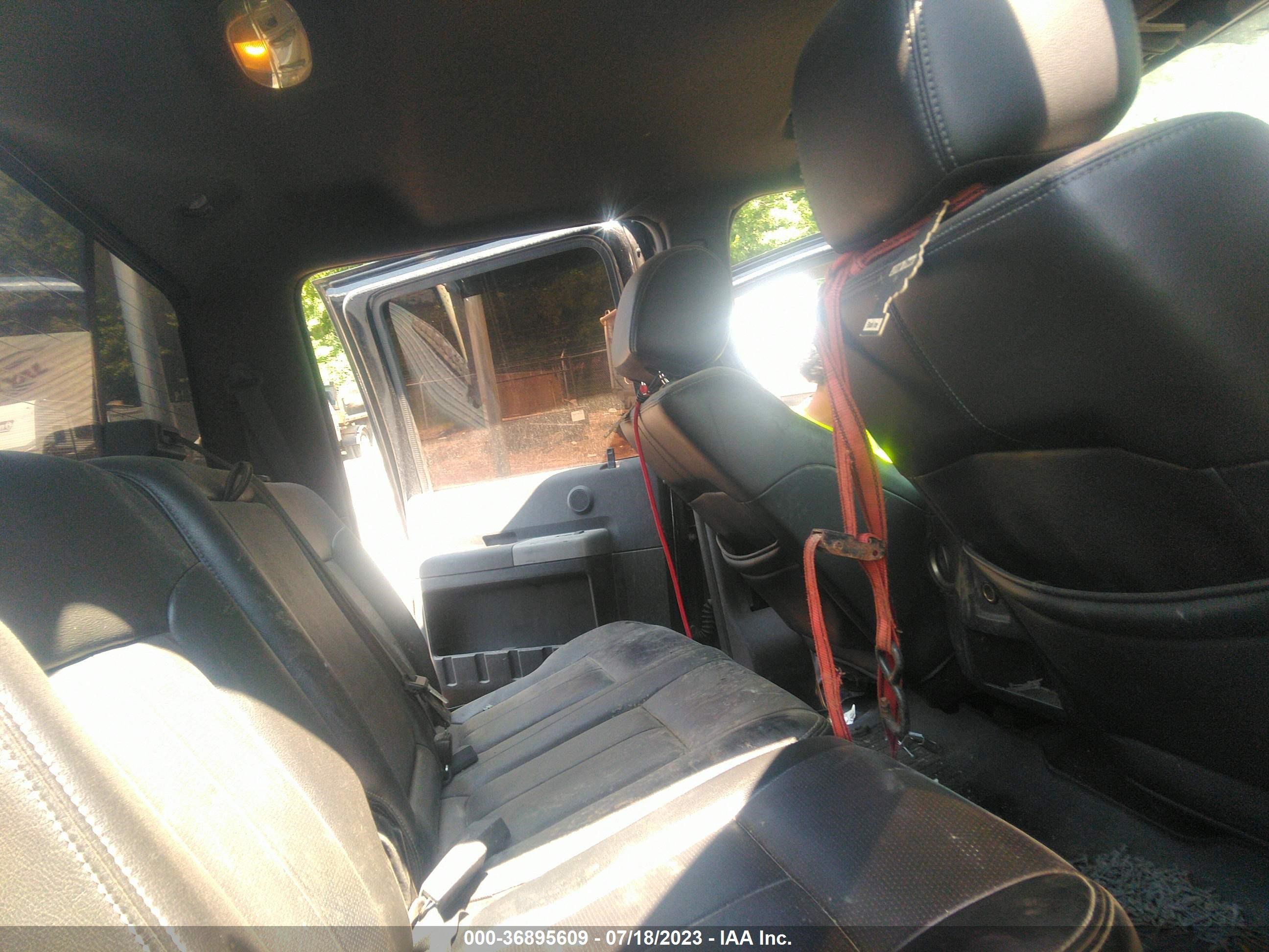 Photo 11 VIN: 1FT8W3DT2GEA79725 - FORD F350 