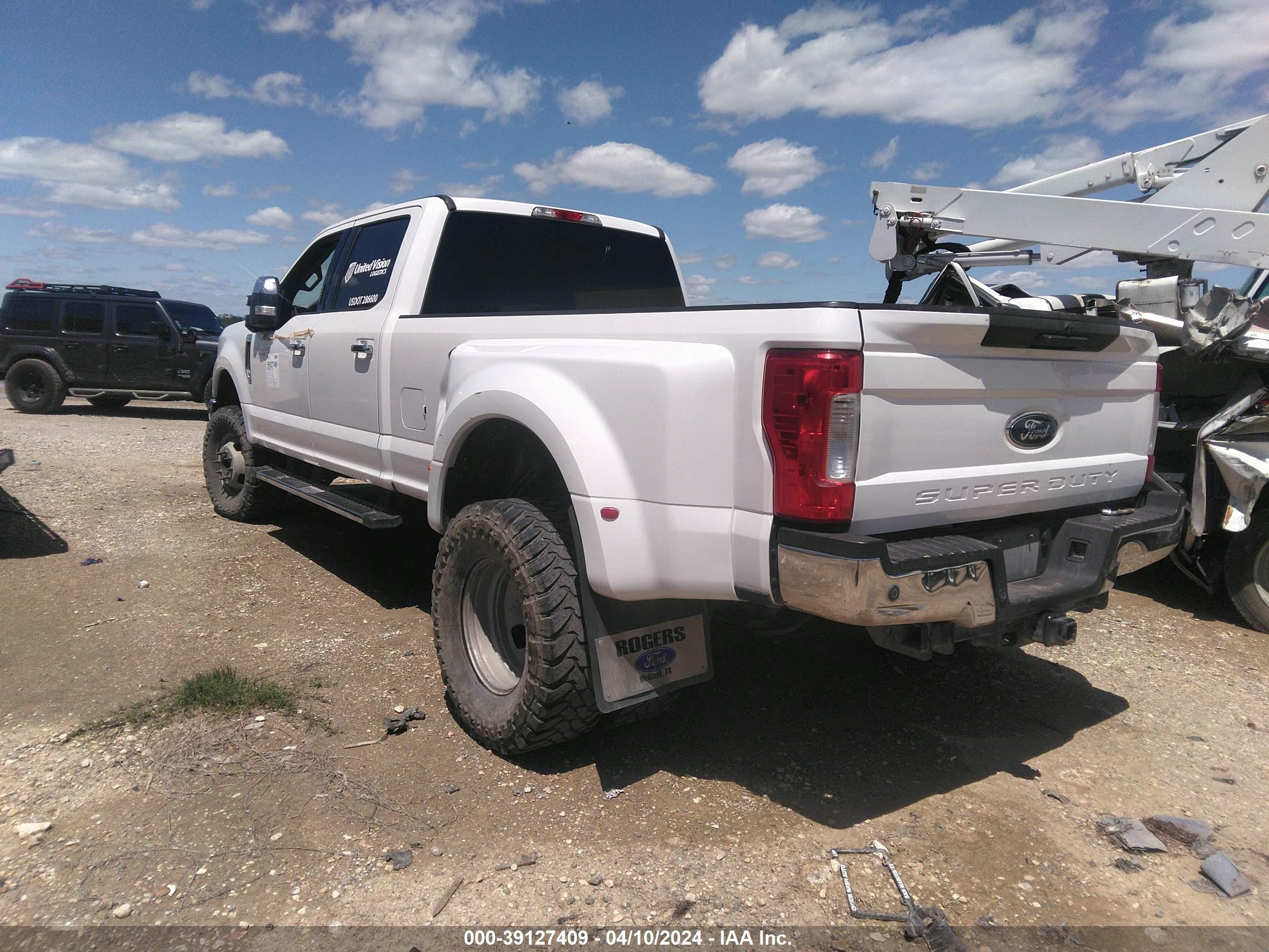 Photo 3 VIN: 1FT8W3DT2KEF12369 - FORD F350 