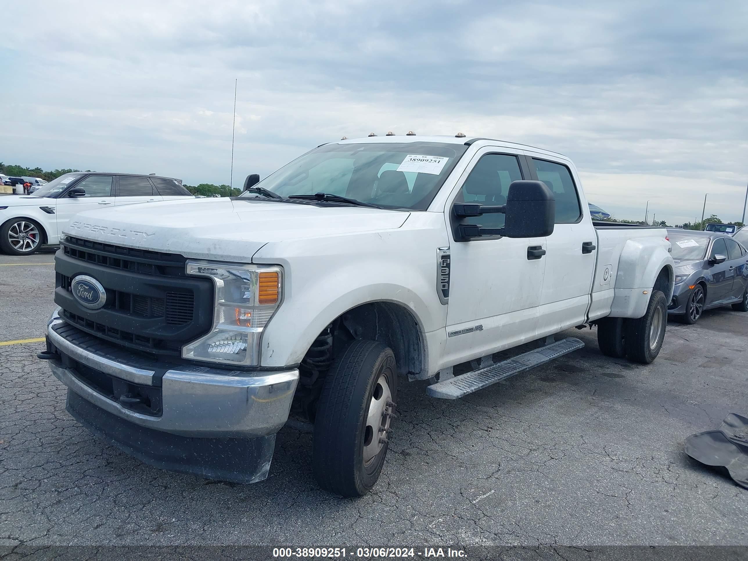 Photo 1 VIN: 1FT8W3DT2MEC03827 - FORD F350 