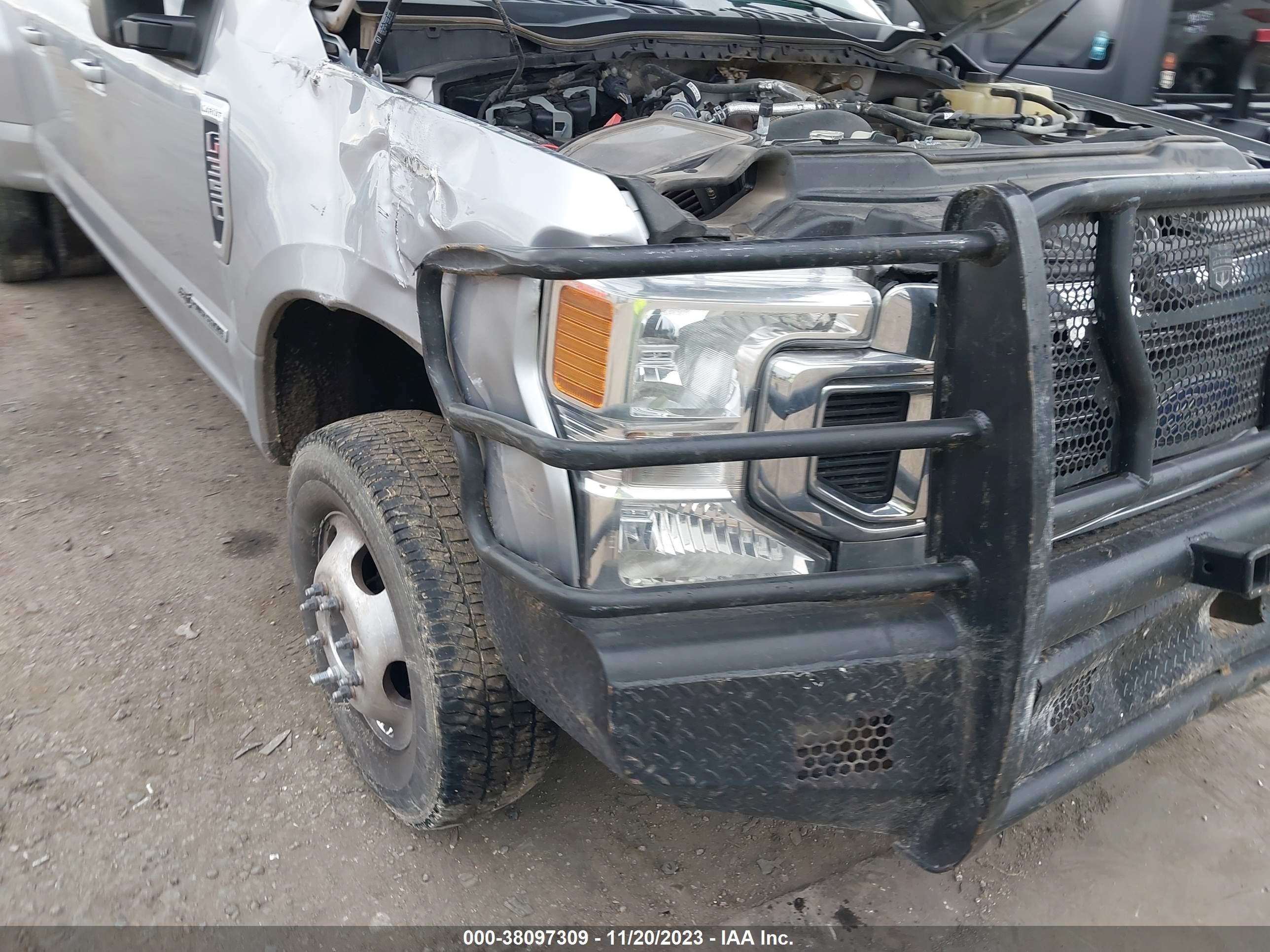 Photo 13 VIN: 1FT8W3DT2MED23420 - FORD F350 