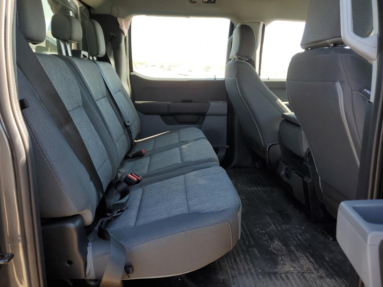 Photo 9 VIN: 1FT8W3DT2PEE08682 - FORD F350 