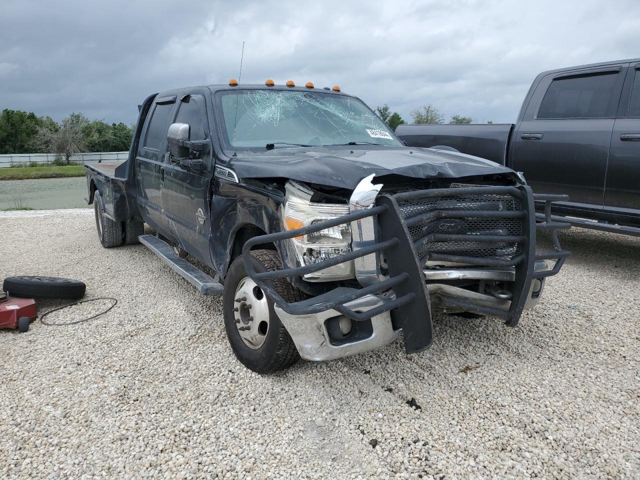 Photo 3 VIN: 1FT8W3DT3DEB07463 - FORD F350 