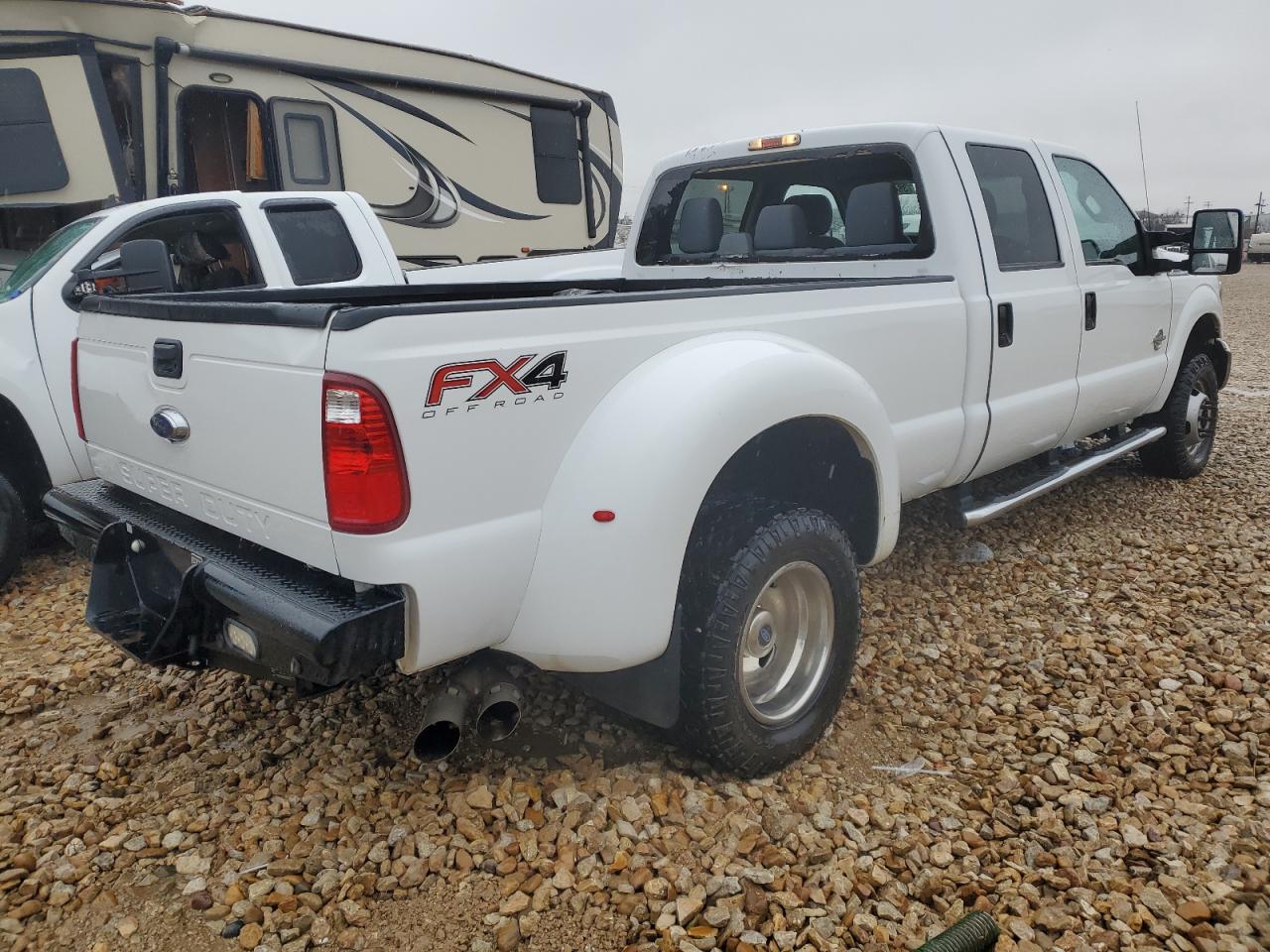 Photo 2 VIN: 1FT8W3DT3GEB30911 - FORD F350 