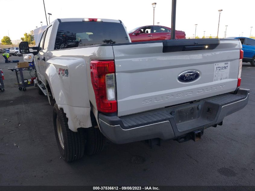 Photo 2 VIN: 1FT8W3DT3KED28798 - FORD NULL 