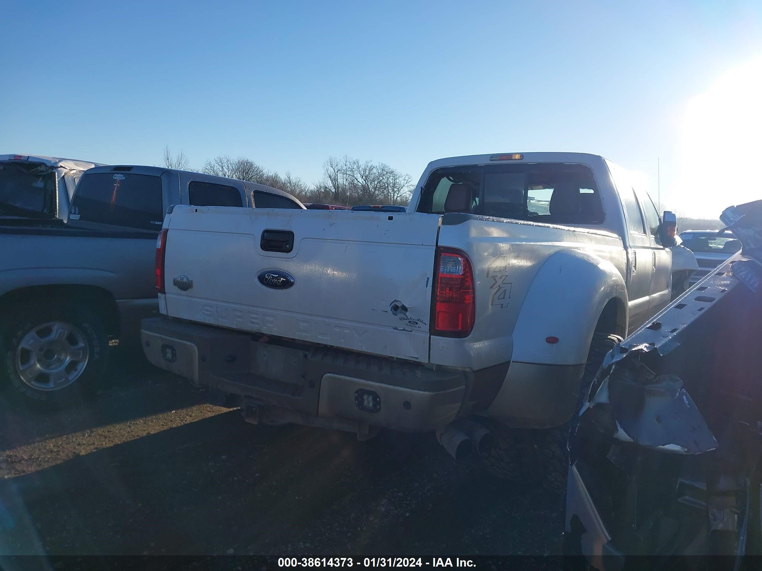 Photo 2 VIN: 1FT8W3DT4CEB60770 - FORD F350 