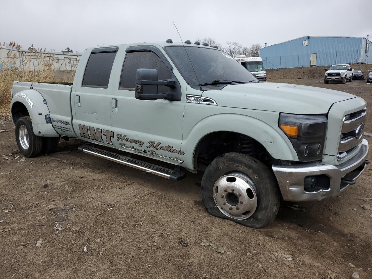 Photo 3 VIN: 1FT8W3DT4DEA49038 - FORD F350 