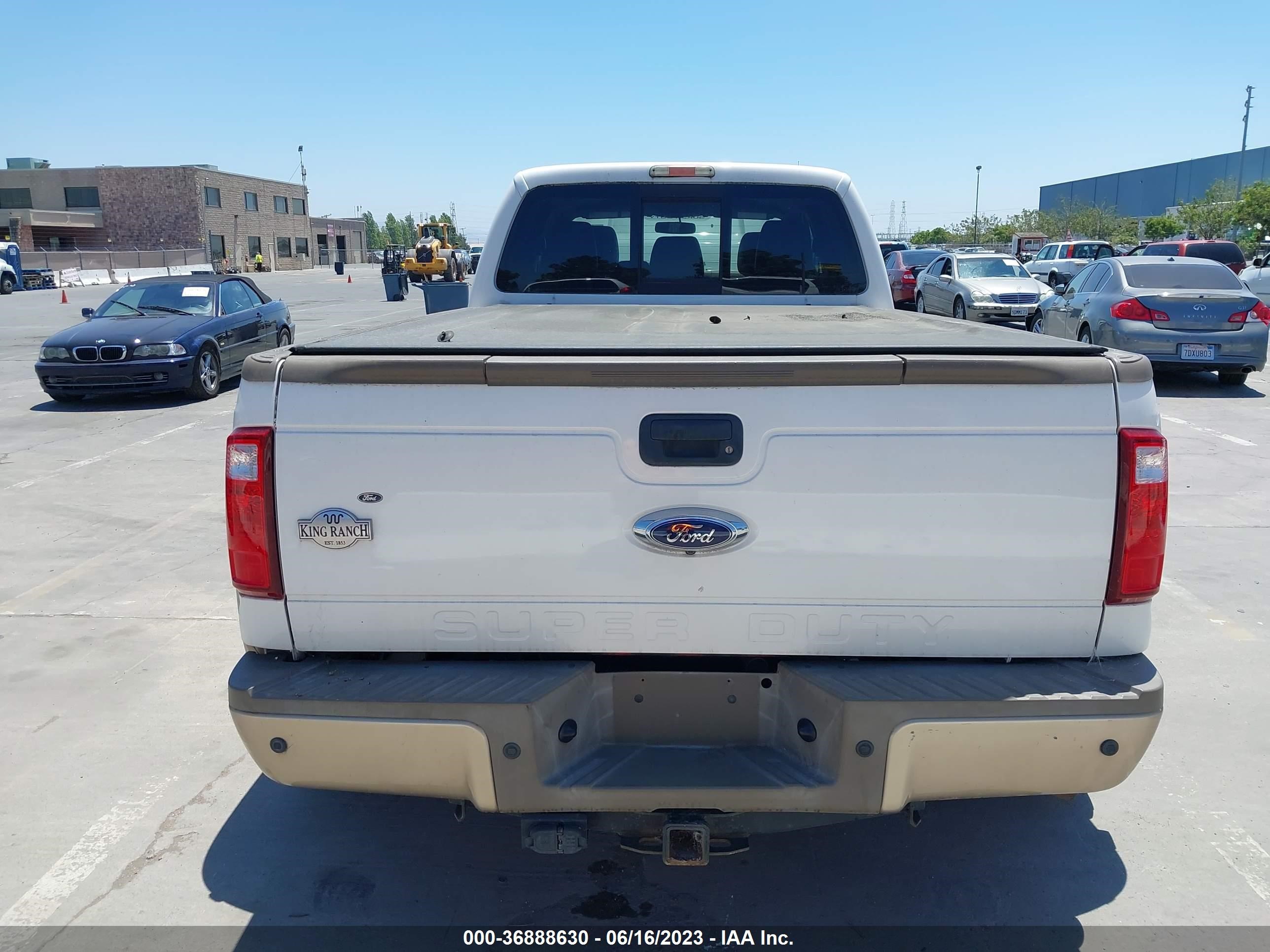 Photo 7 VIN: 1FT8W3DT4DEA78183 - FORD F350 