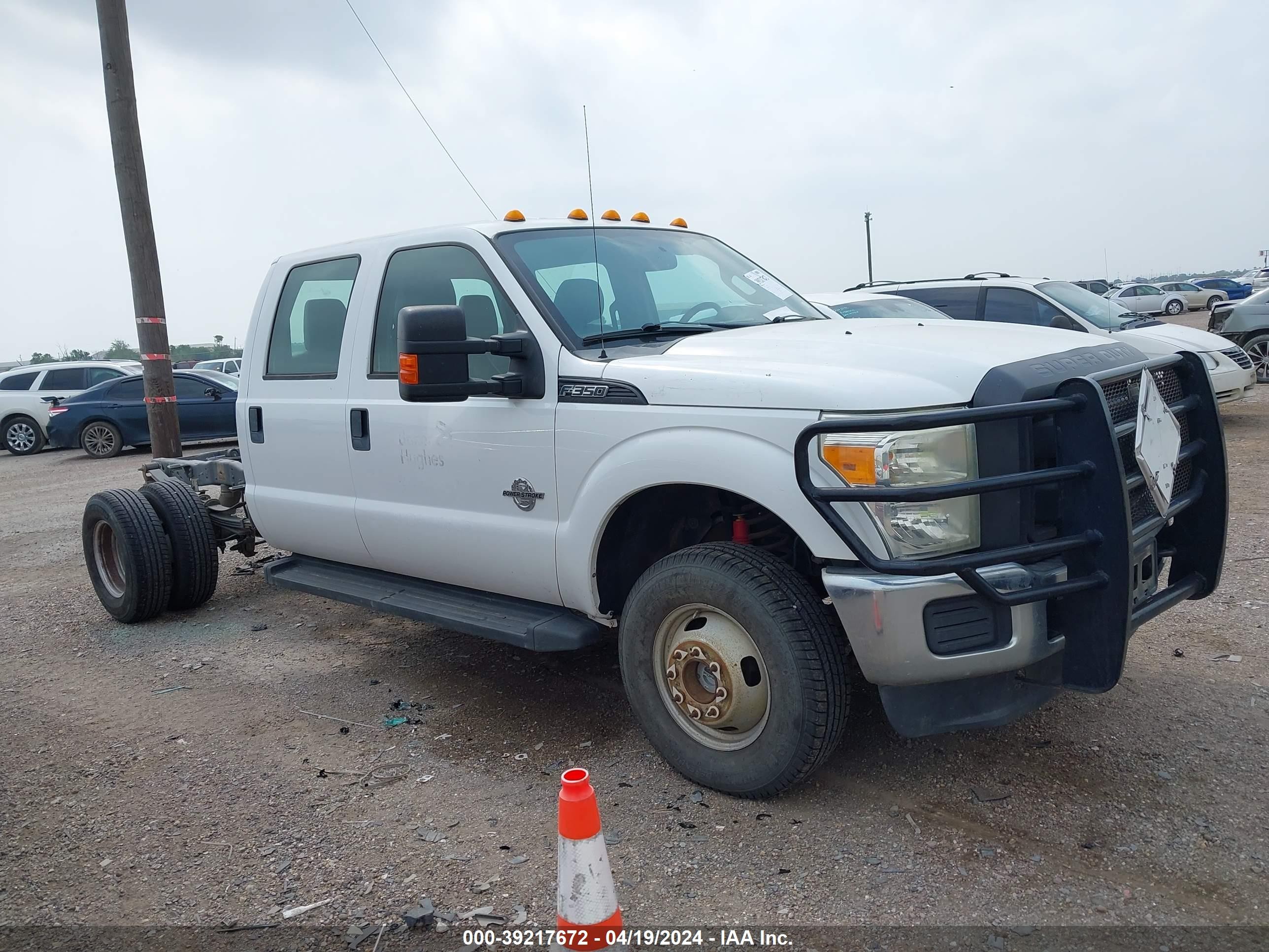 Photo 12 VIN: 1FT8W3DT4FEC02634 - FORD F350 