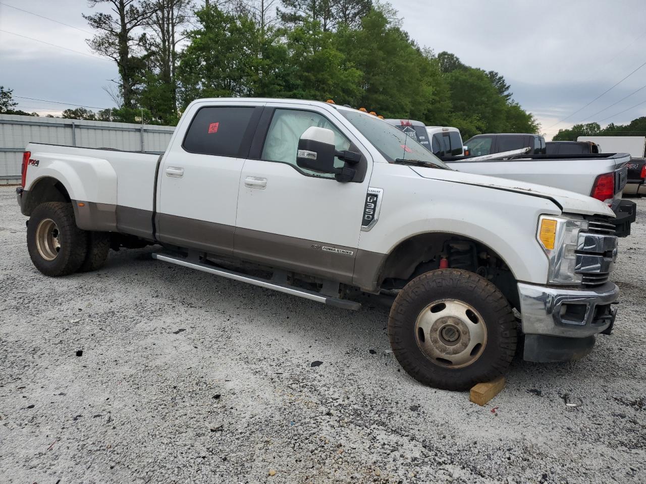 Photo 3 VIN: 1FT8W3DT4HED89697 - FORD F350 