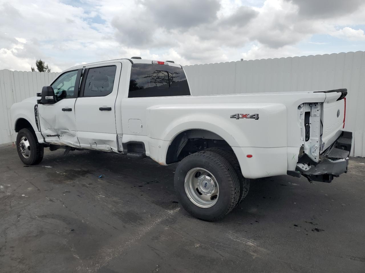 Photo 1 VIN: 1FT8W3DT4PEC16101 - FORD F350 