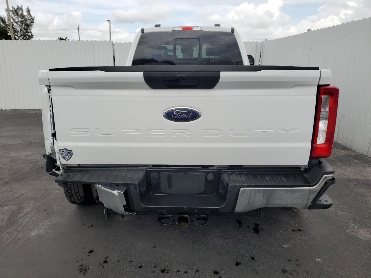 Photo 5 VIN: 1FT8W3DT4PEC16101 - FORD F350 