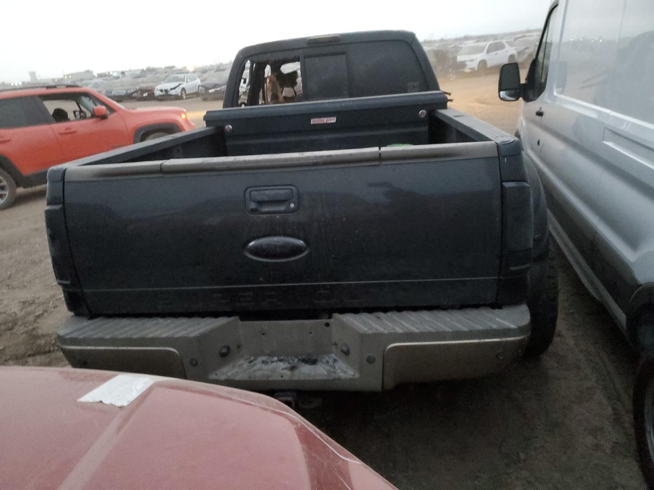 Photo 5 VIN: 1FT8W3DT5BEB36699 - FORD F350 