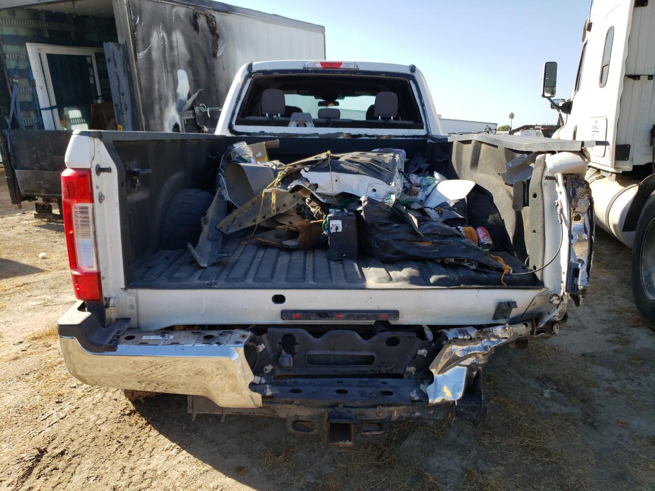 Photo 5 VIN: 1FT8W3DT5HEC64482 - FORD F350 