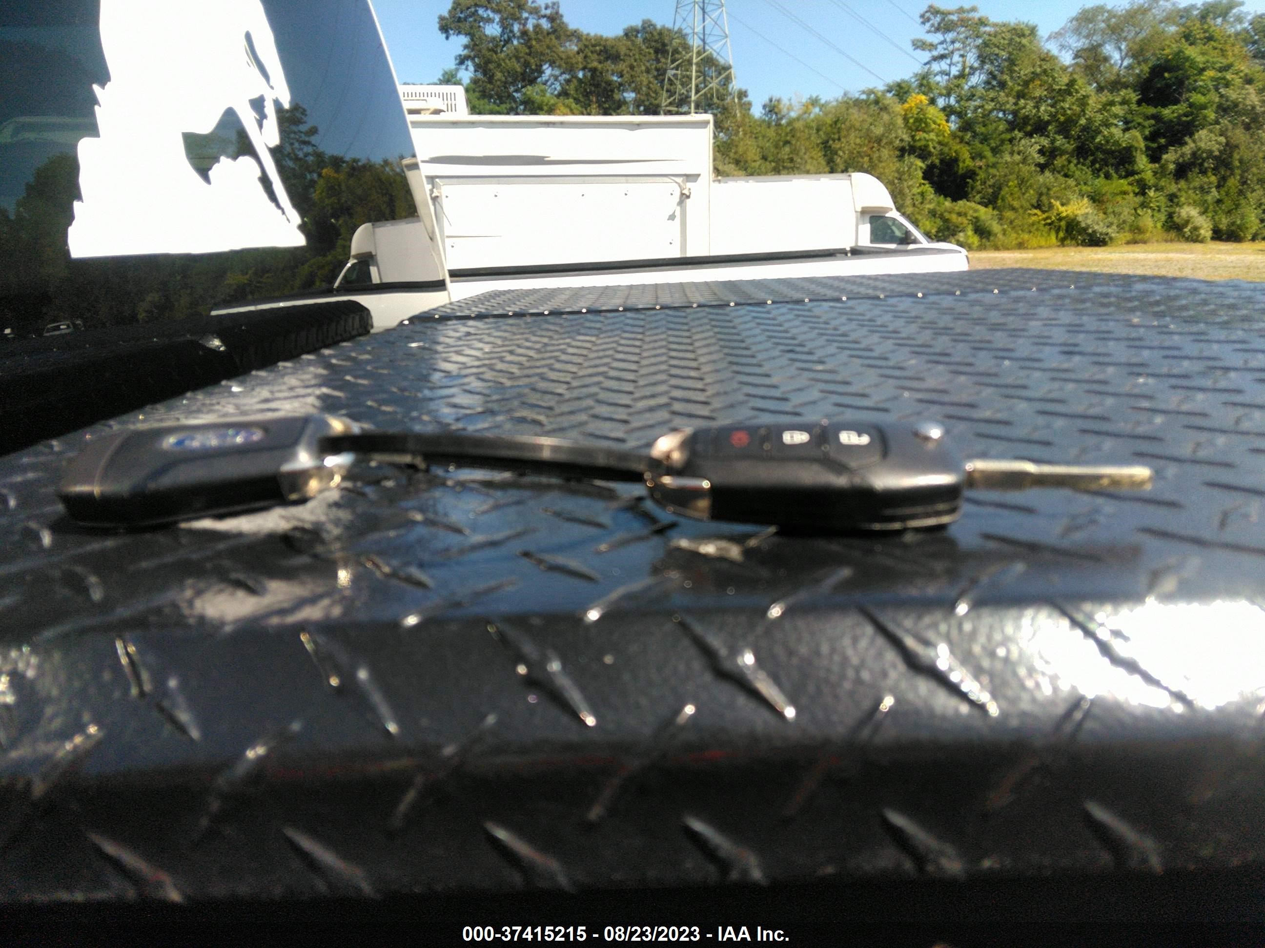 Photo 10 VIN: 1FT8W3DT5JEC09357 - FORD F350 