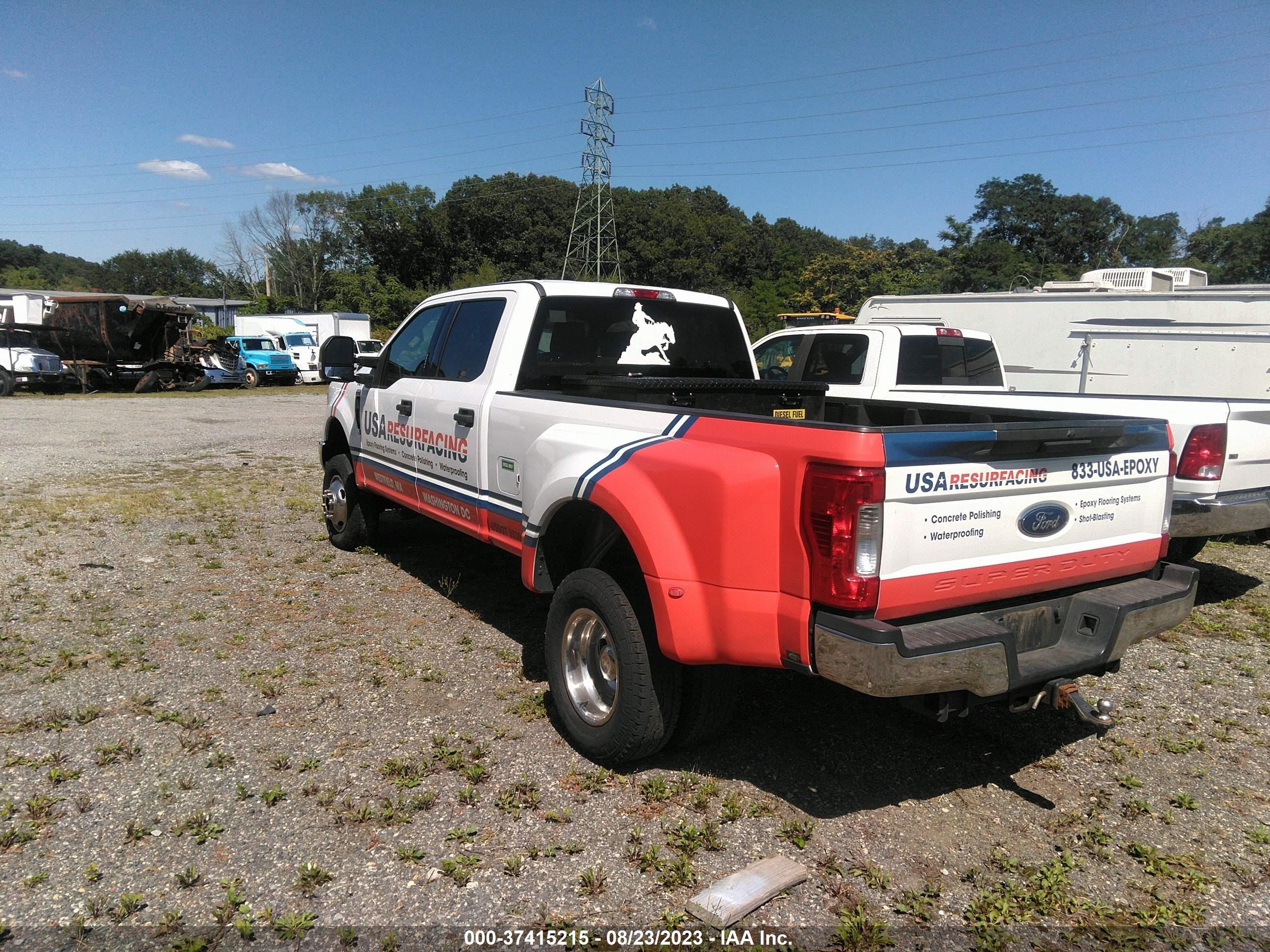 Photo 2 VIN: 1FT8W3DT5JEC09357 - FORD F350 