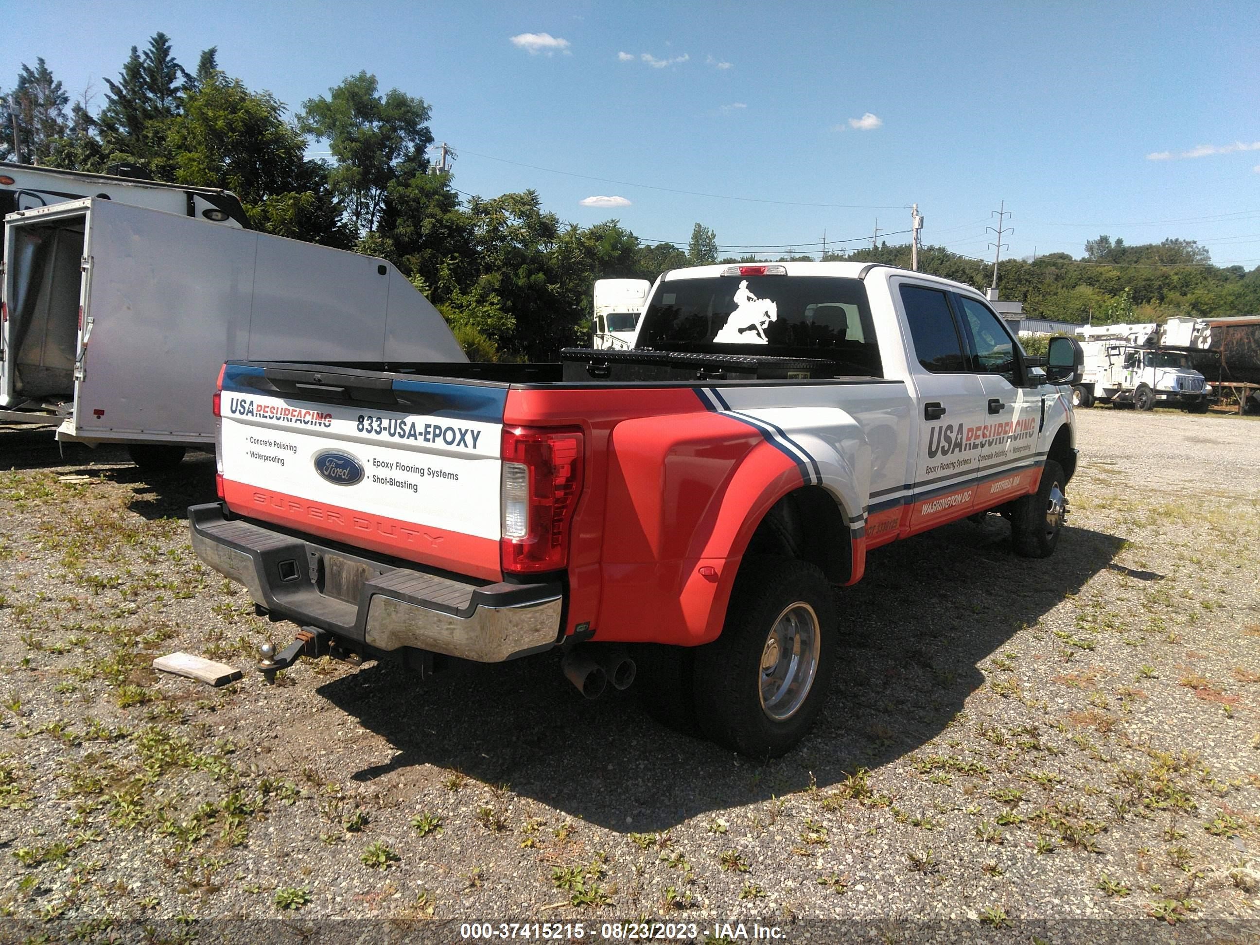 Photo 3 VIN: 1FT8W3DT5JEC09357 - FORD F350 