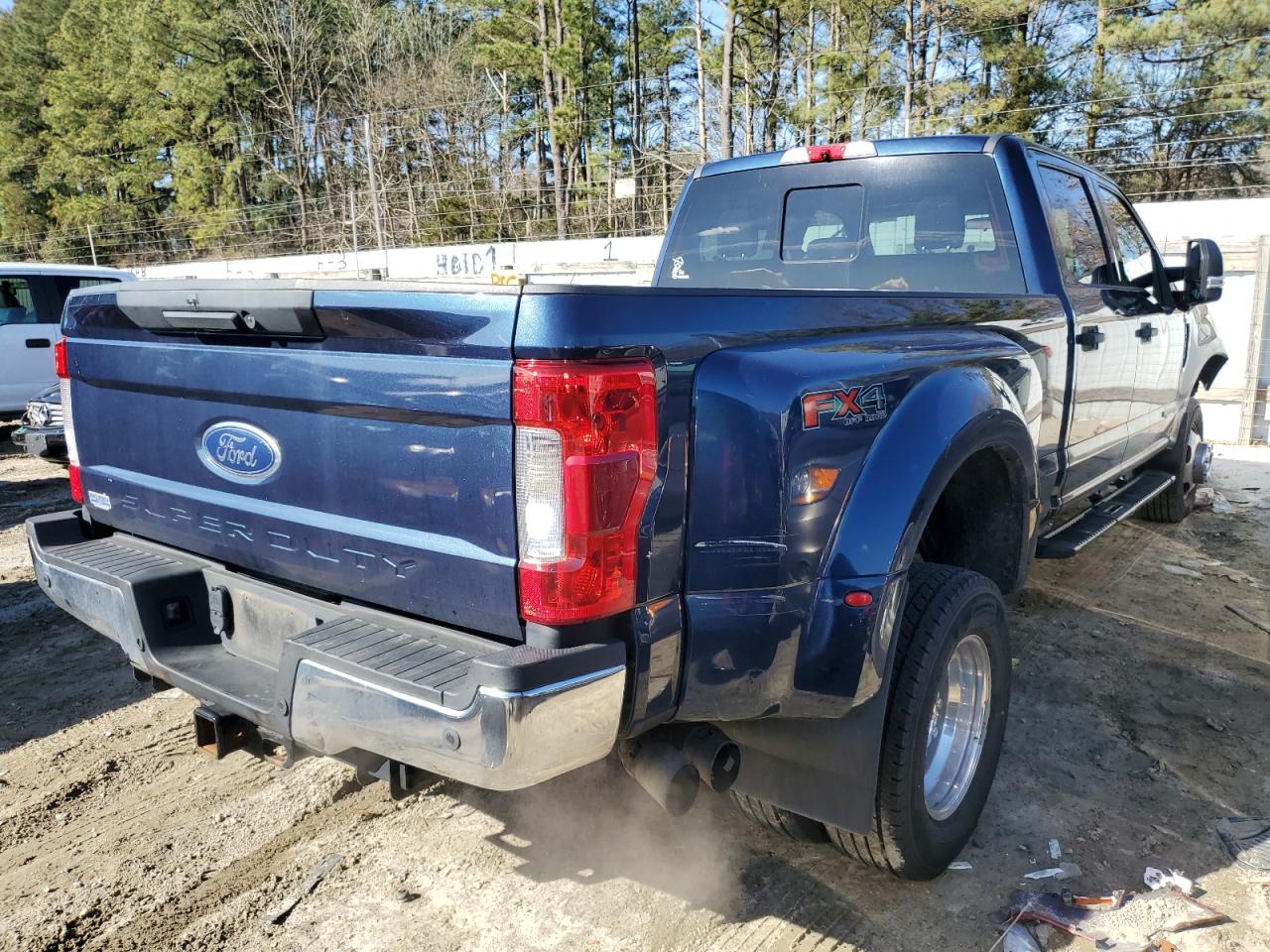 Photo 2 VIN: 1FT8W3DT5KEG01353 - FORD F350 