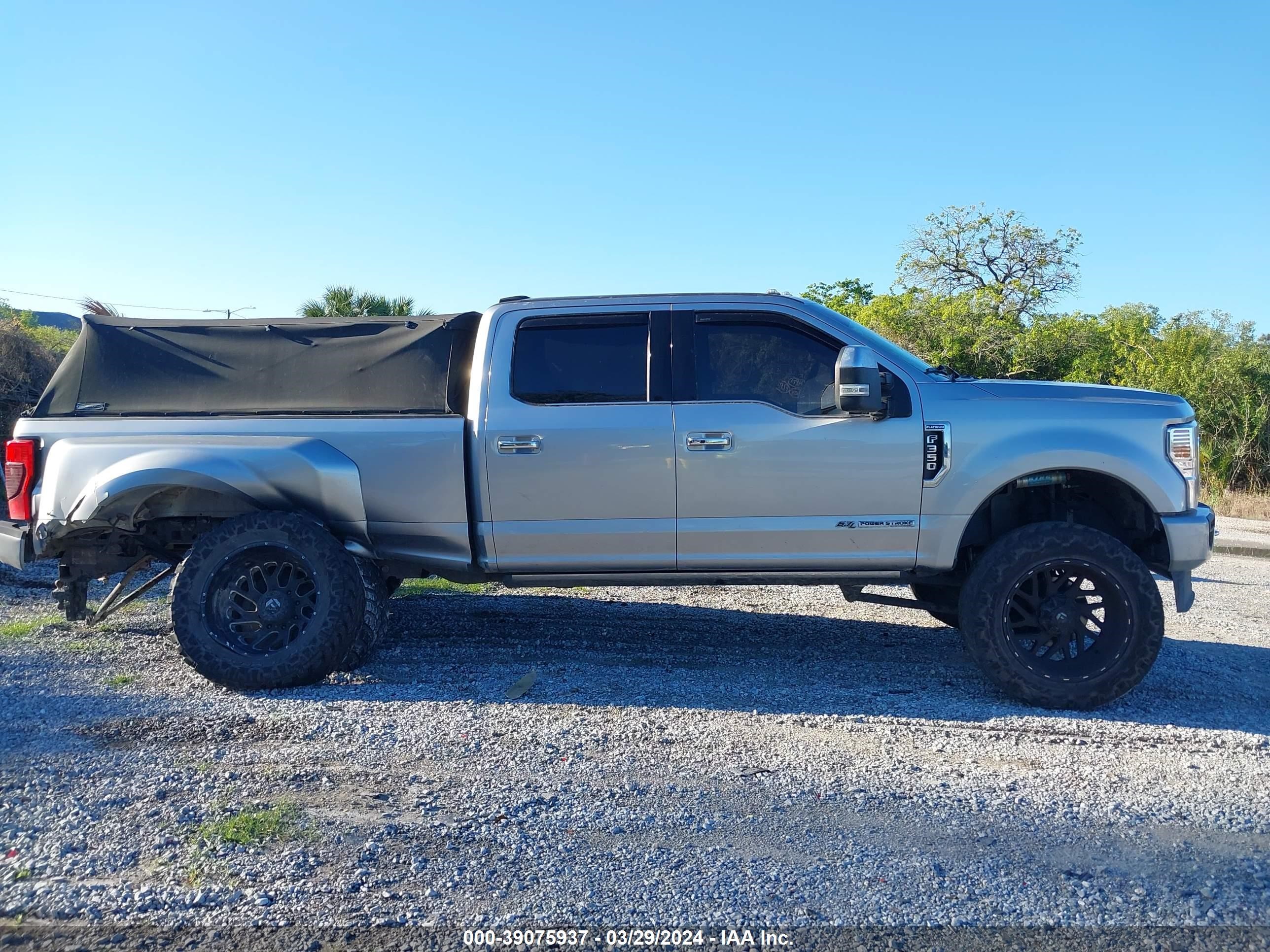 Photo 12 VIN: 1FT8W3DT5MEC06401 - FORD F350 