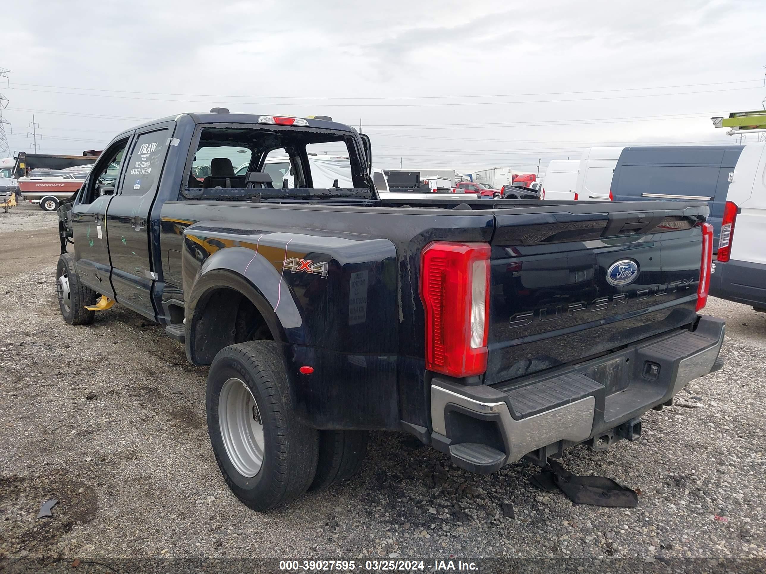 Photo 2 VIN: 1FT8W3DT5PEC21212 - FORD F350 