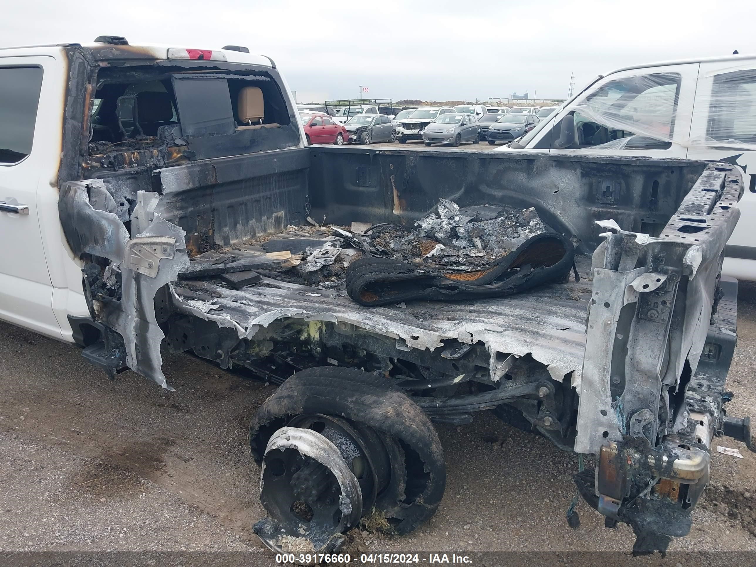 Photo 11 VIN: 1FT8W3DT5PEC23221 - FORD F350 