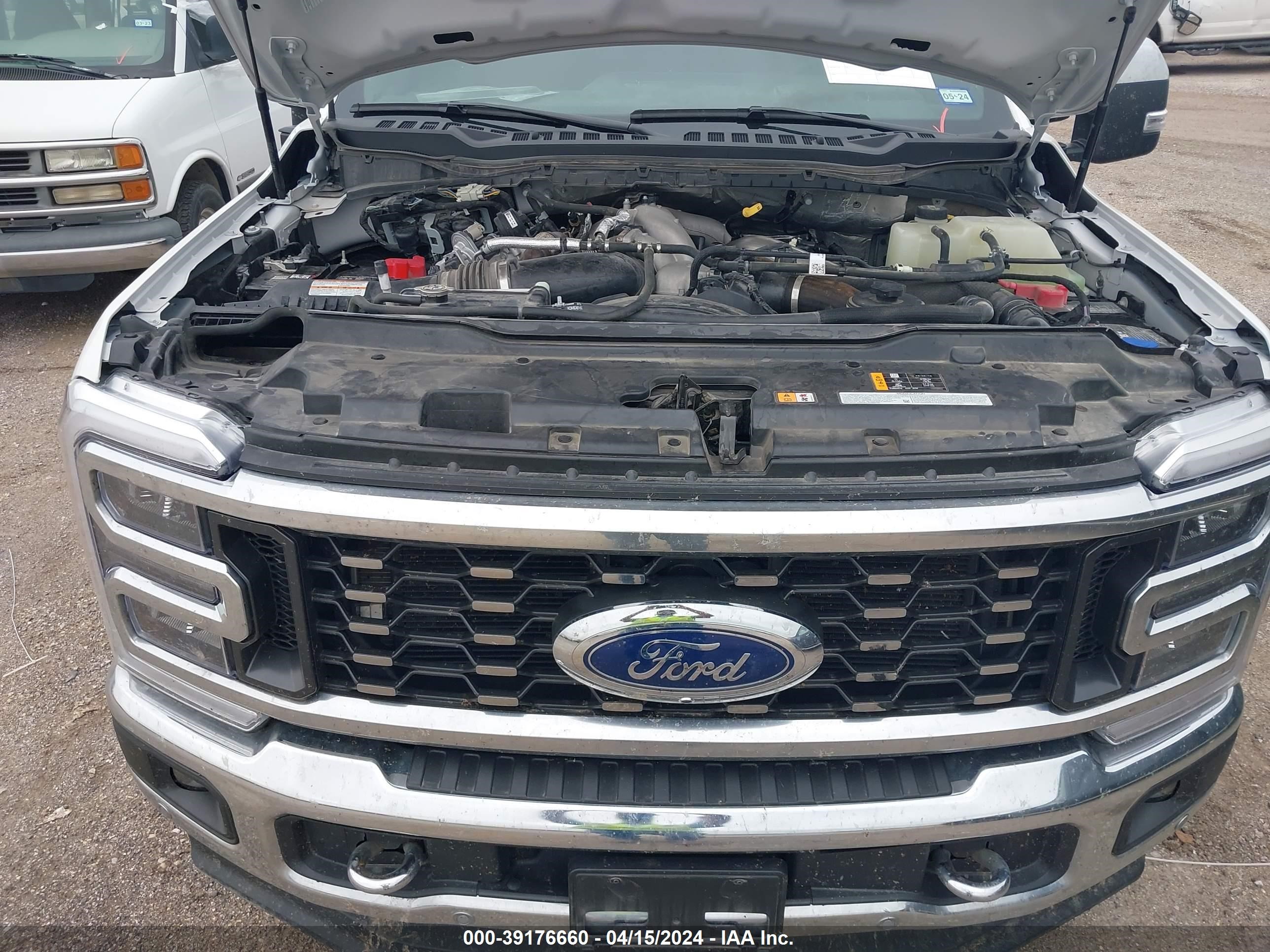 Photo 9 VIN: 1FT8W3DT5PEC23221 - FORD F350 