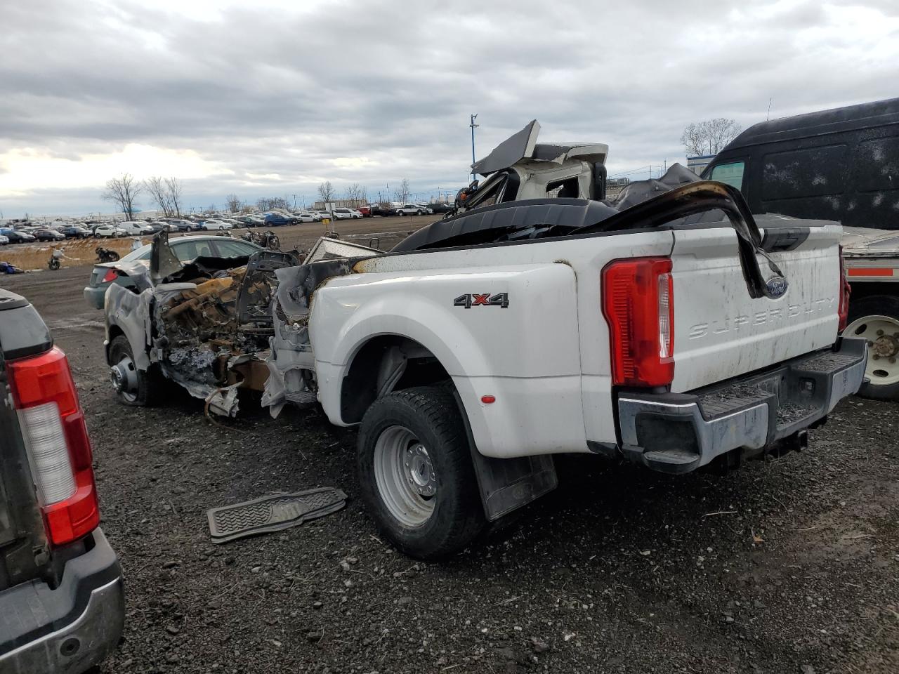 Photo 1 VIN: 1FT8W3DT5PEC37300 - FORD F350 