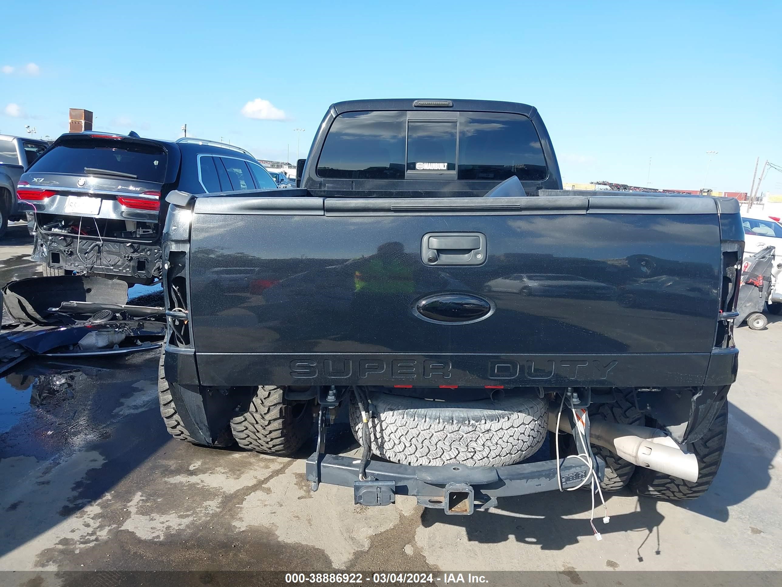 Photo 15 VIN: 1FT8W3DT6BEA99310 - FORD F350 