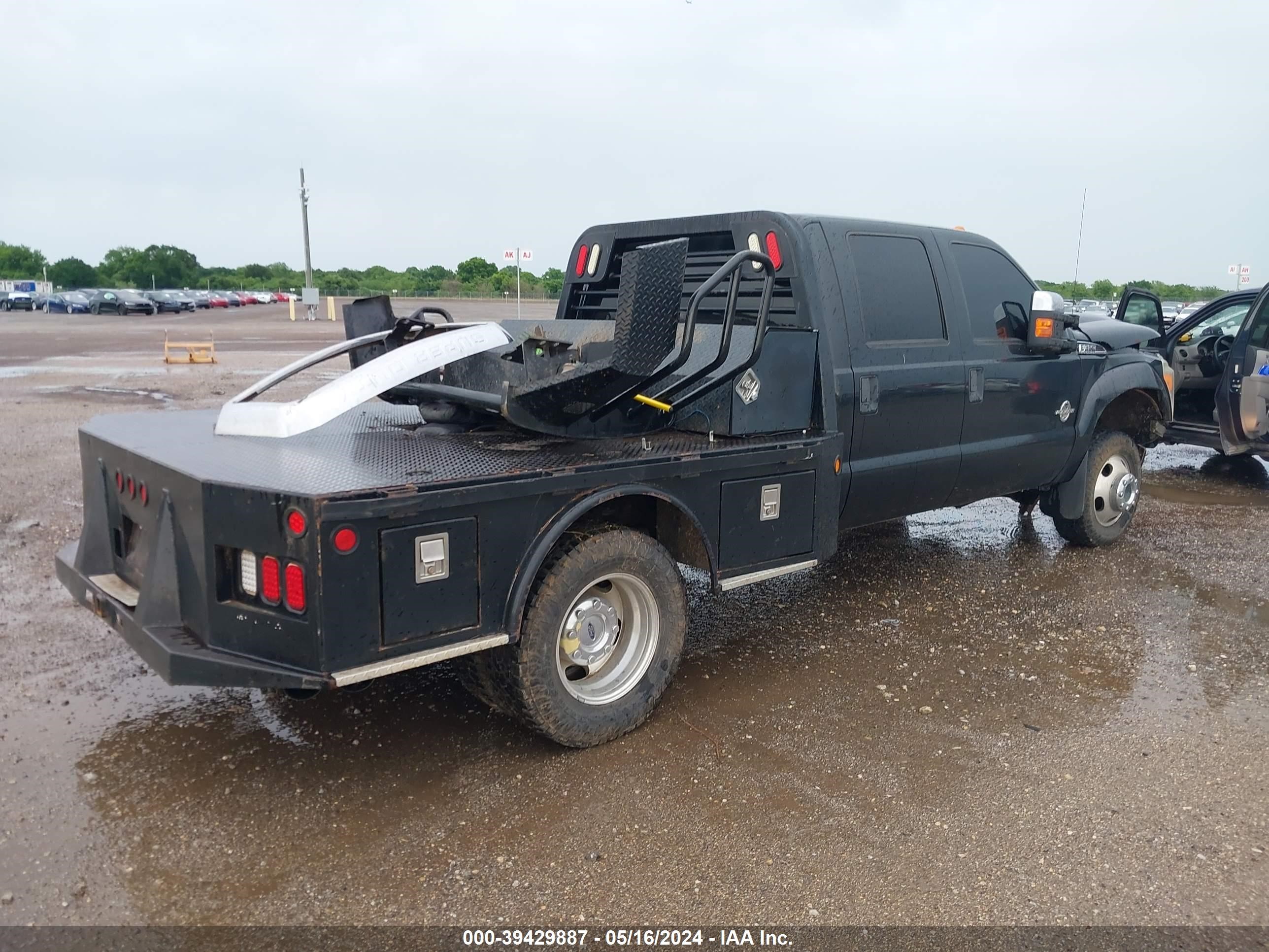 Photo 3 VIN: 1FT8W3DT6EEA31500 - FORD F350 