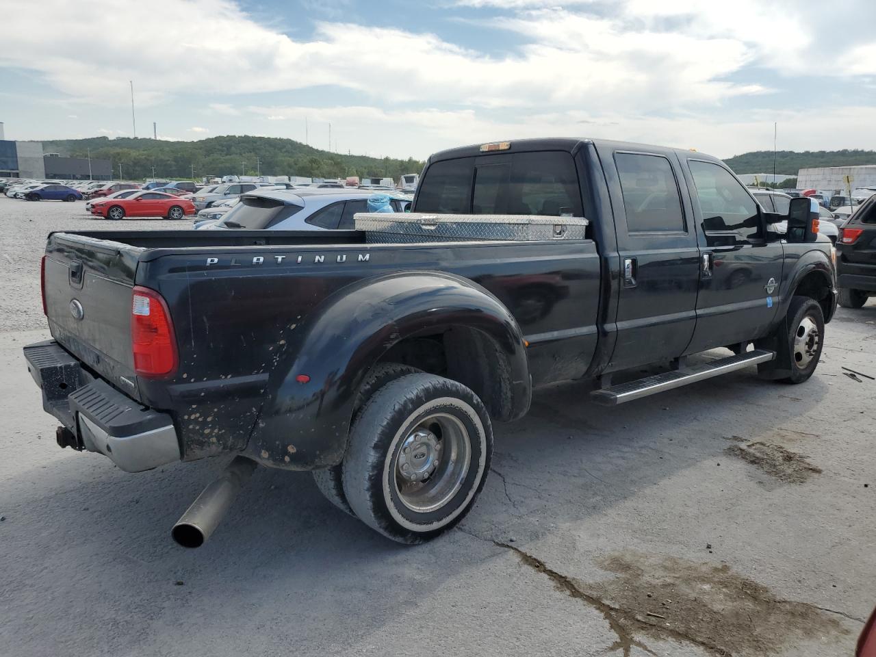 Photo 2 VIN: 1FT8W3DT6FEB40038 - FORD F350 