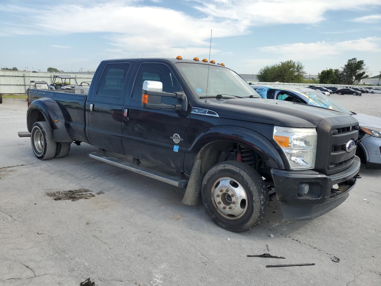 Photo 3 VIN: 1FT8W3DT6FEB40038 - FORD F350 